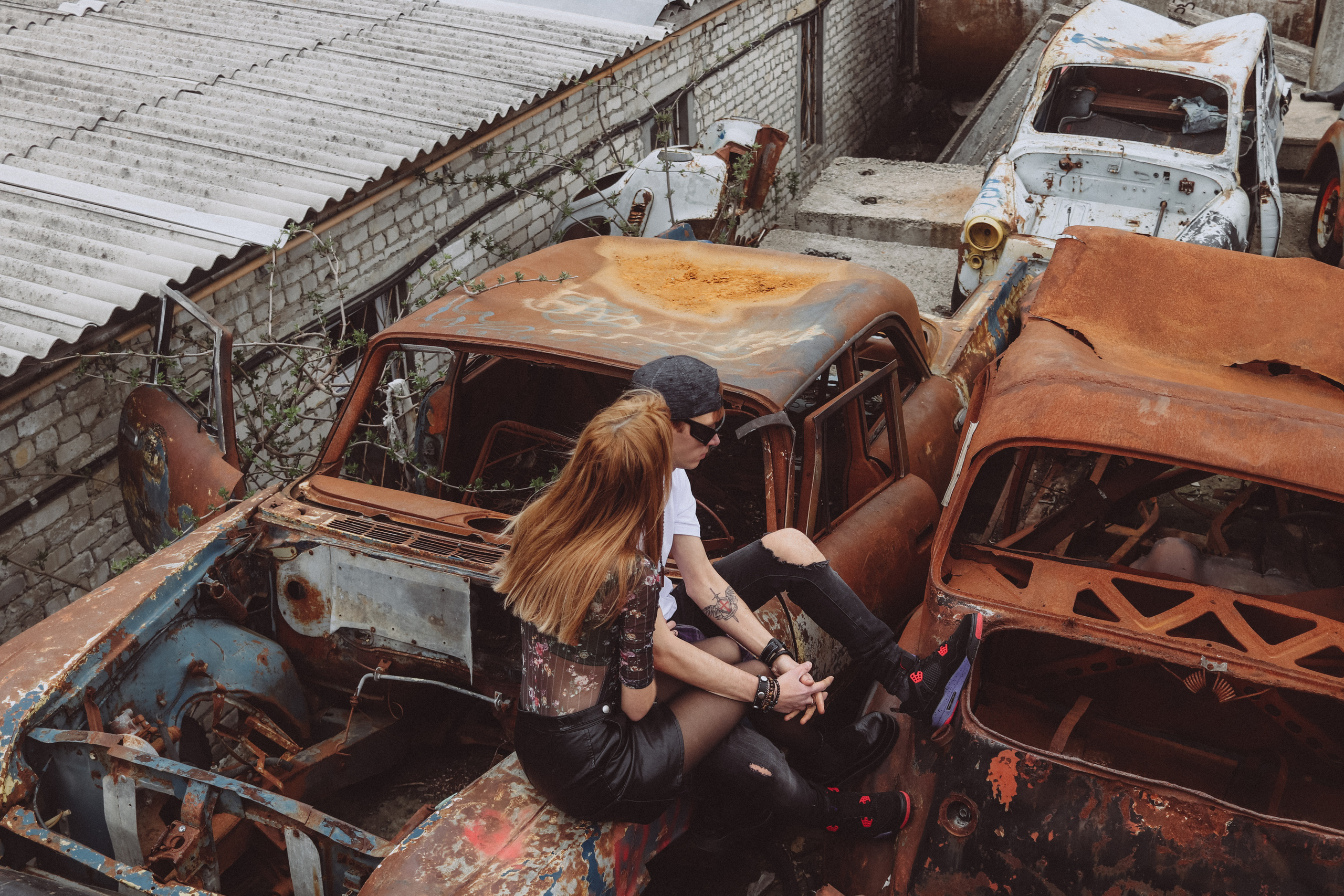 Лавстори среди старых машин. Семейный фотограф Ставрополь Варвара Воробьева