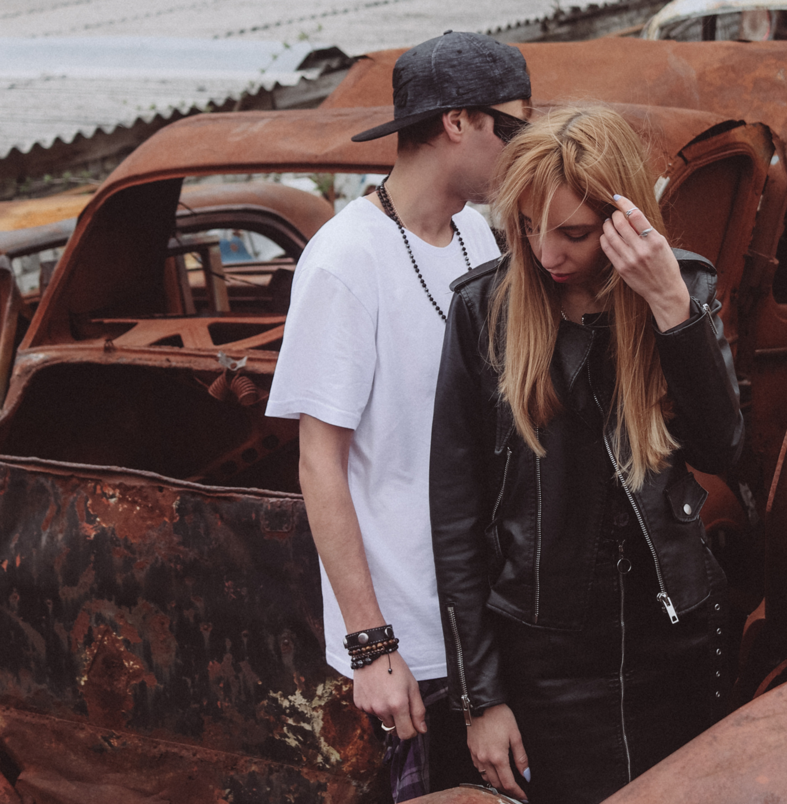 Лавстори среди старых машин. Семейный фотограф Ставрополь Варвара Воробьева