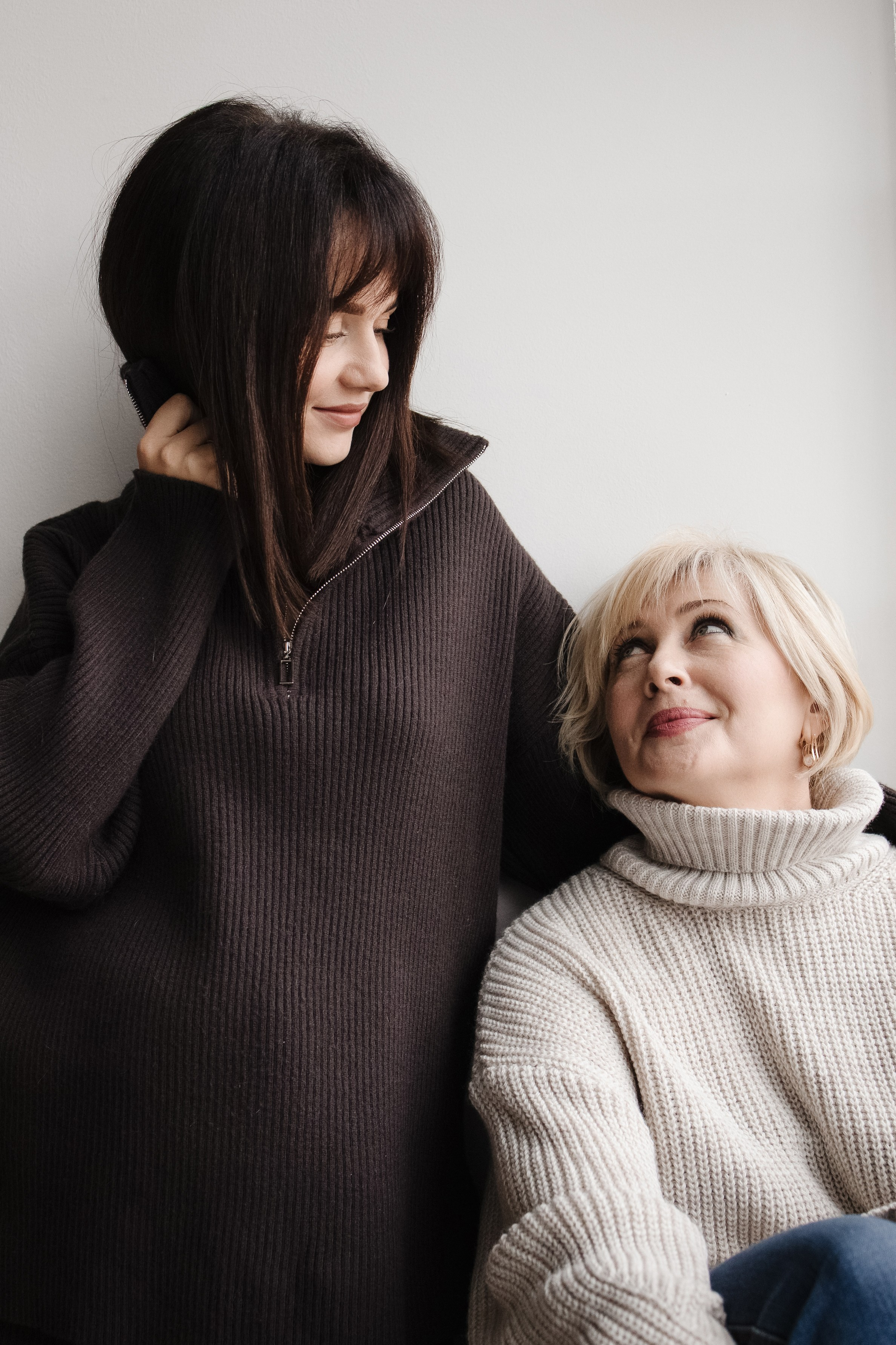 В ожидании сестренки перед Новым годом. Фотограф Новосибирск