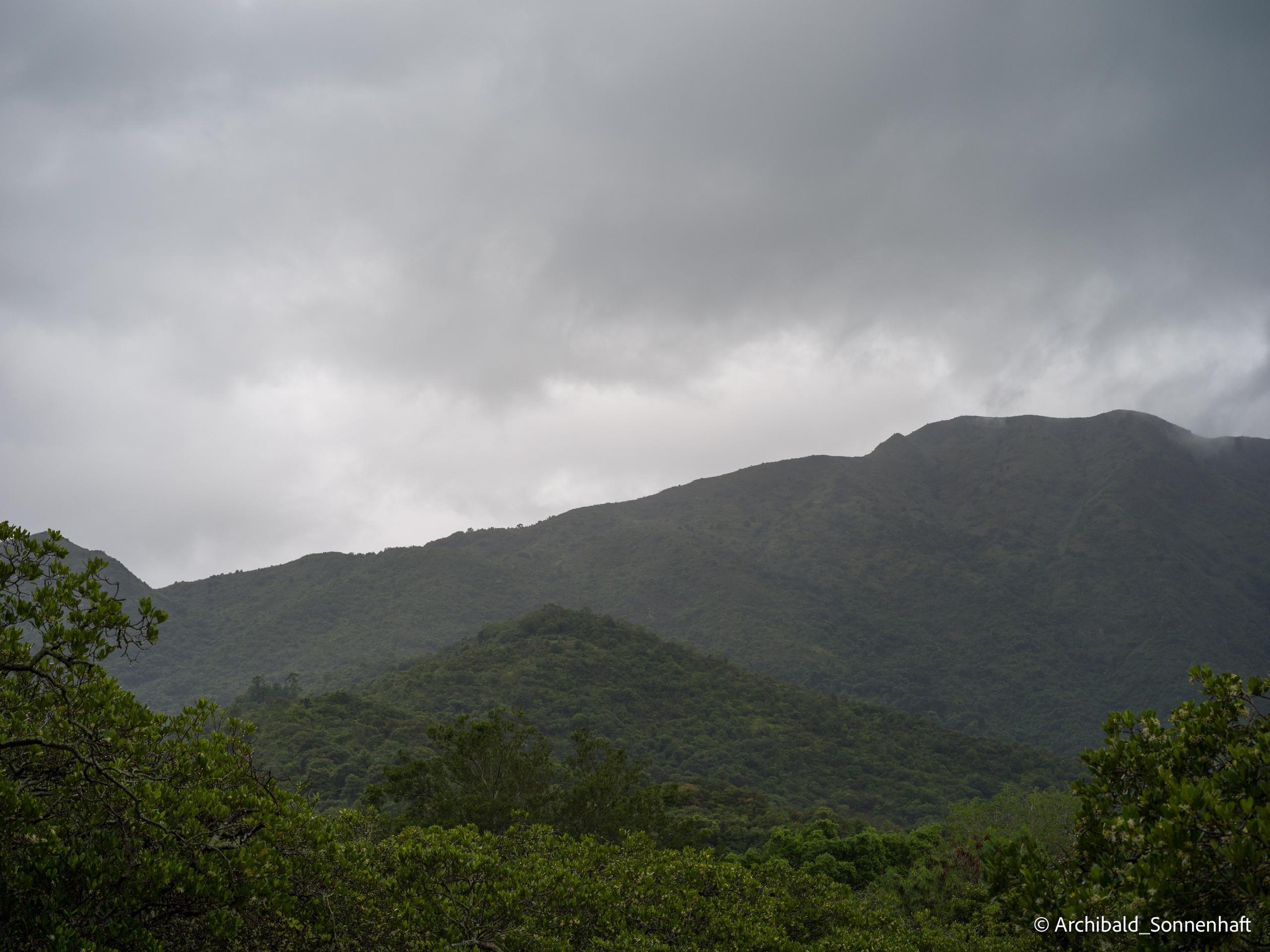 Kayaking. Photographer in Guangzhou, China. Archibald Sonnenhaft