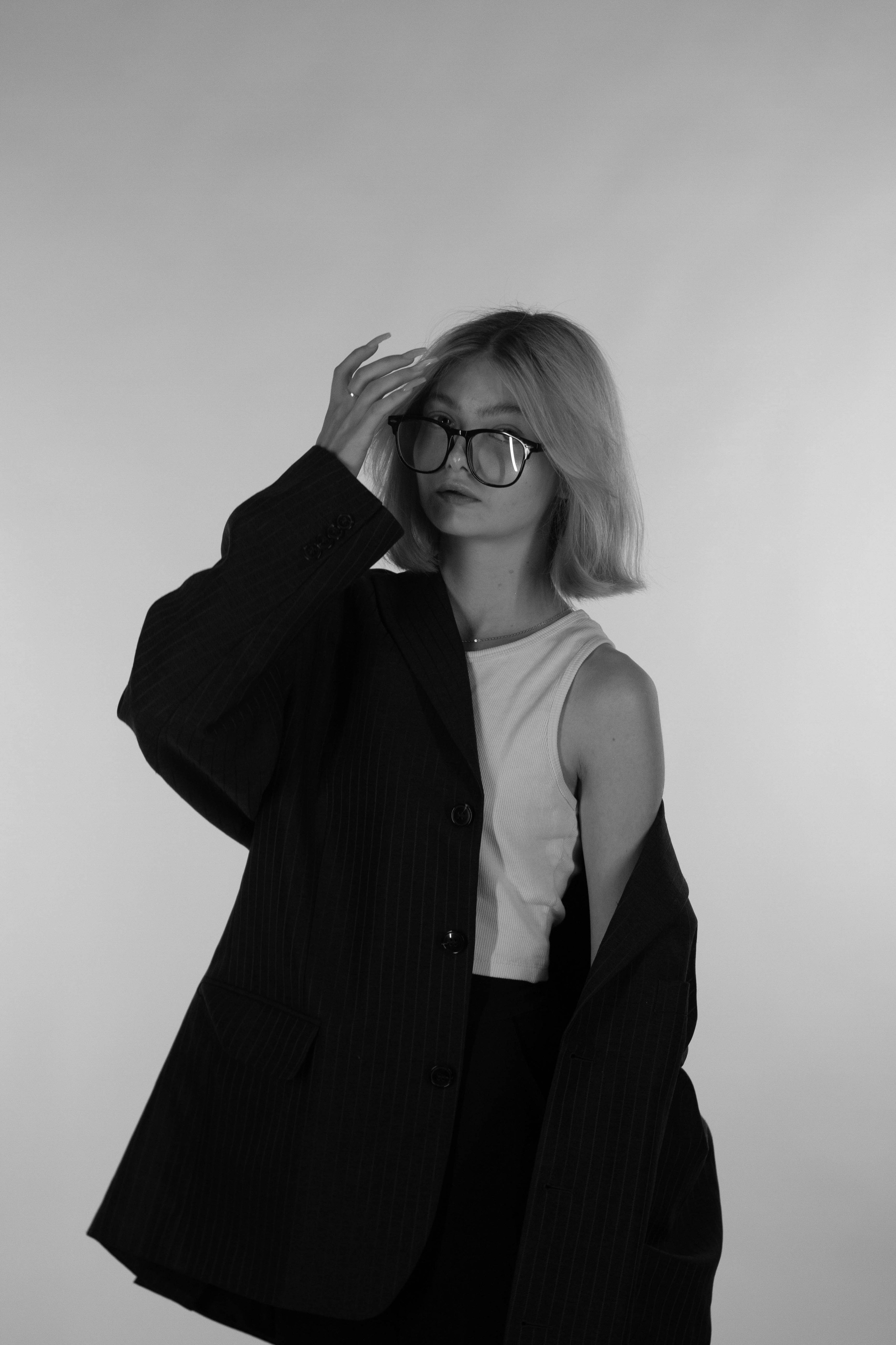 Лина фотостудия чб. Креативный фотограф Нижний Новгород Никита Корольков