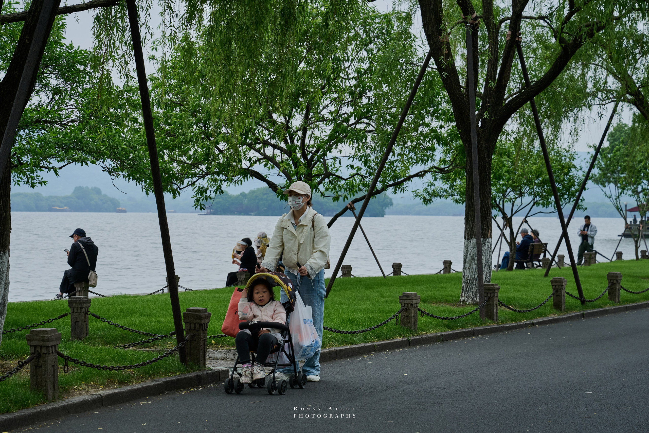 Озеро Сиху в Ханчжоу. Фотограф Роман Адлер