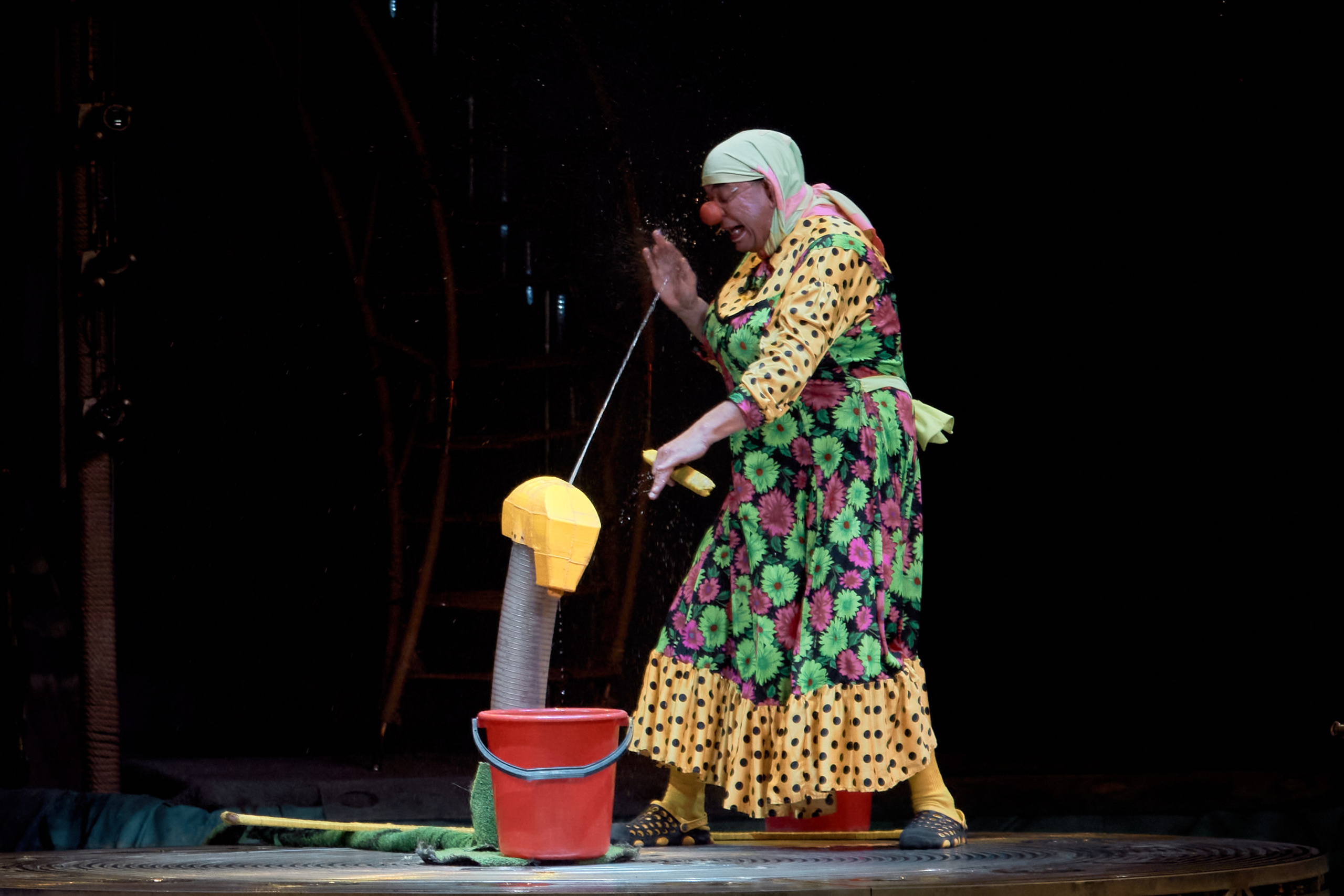 Цирк «На воде». Фотограф