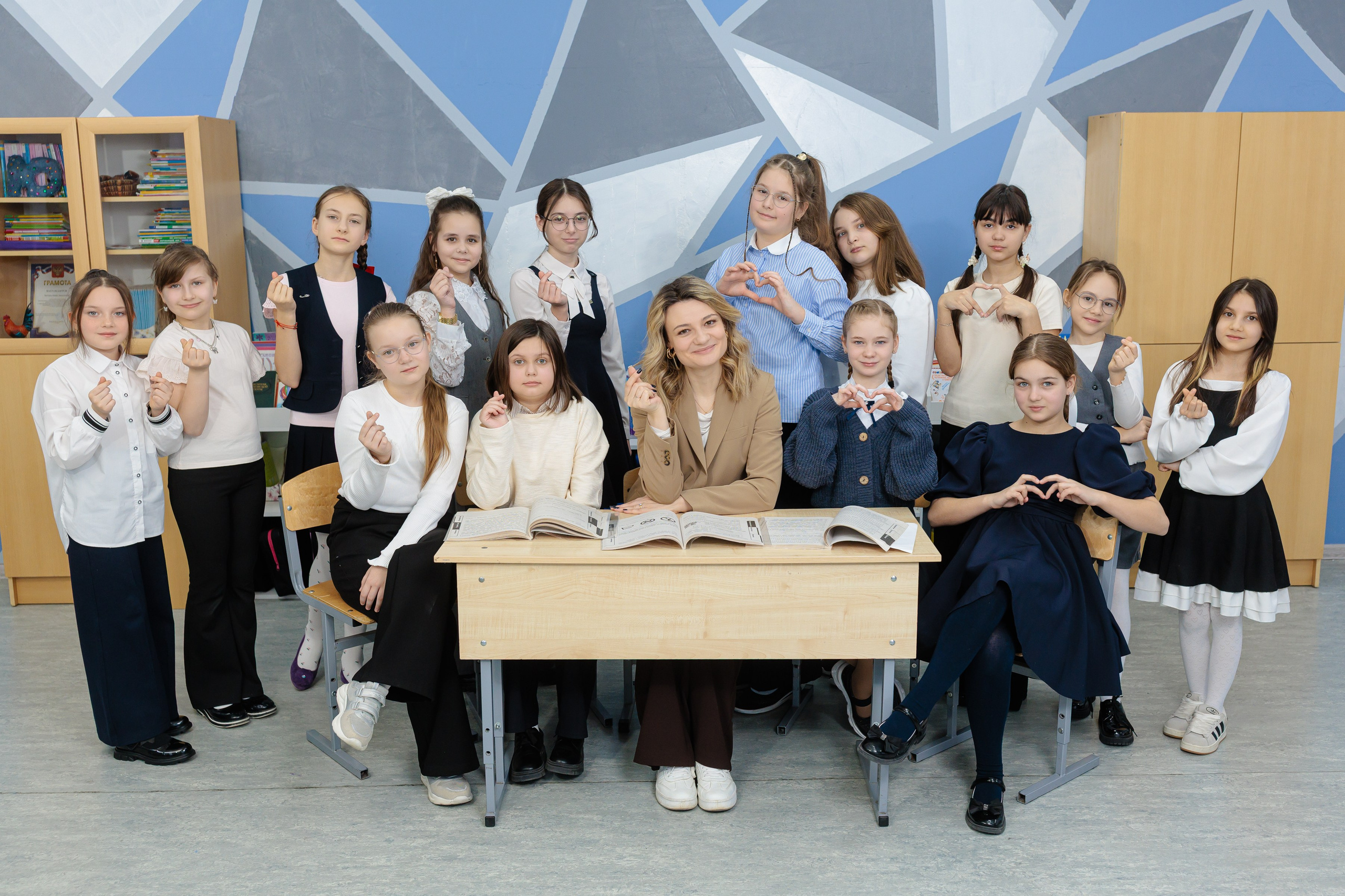 4 класс — общие в школе. Выпускные альбомы Чехов, выпускные альбомы