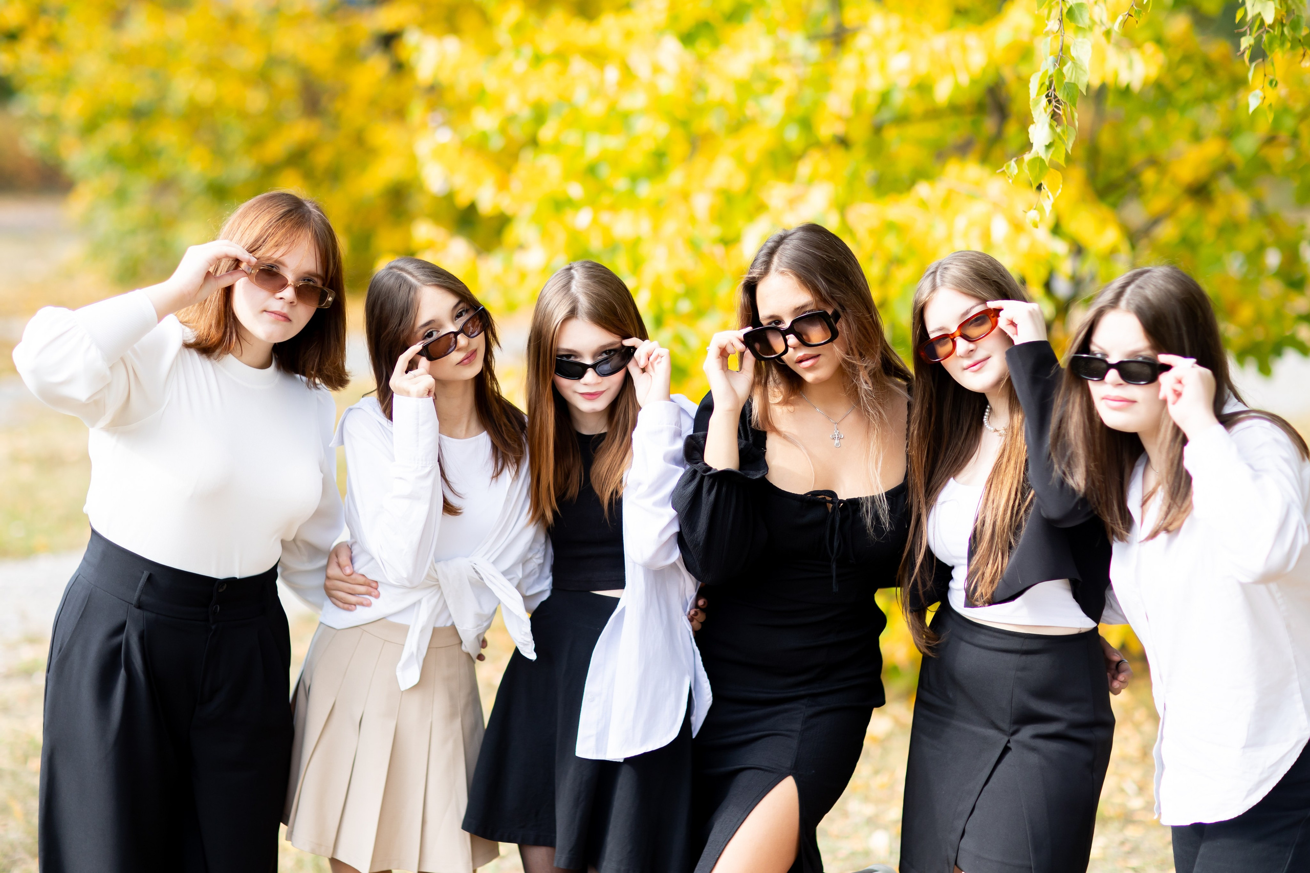 9,11 классы ТРИО 2650р, 2900. Фотограф Алёна Финашова