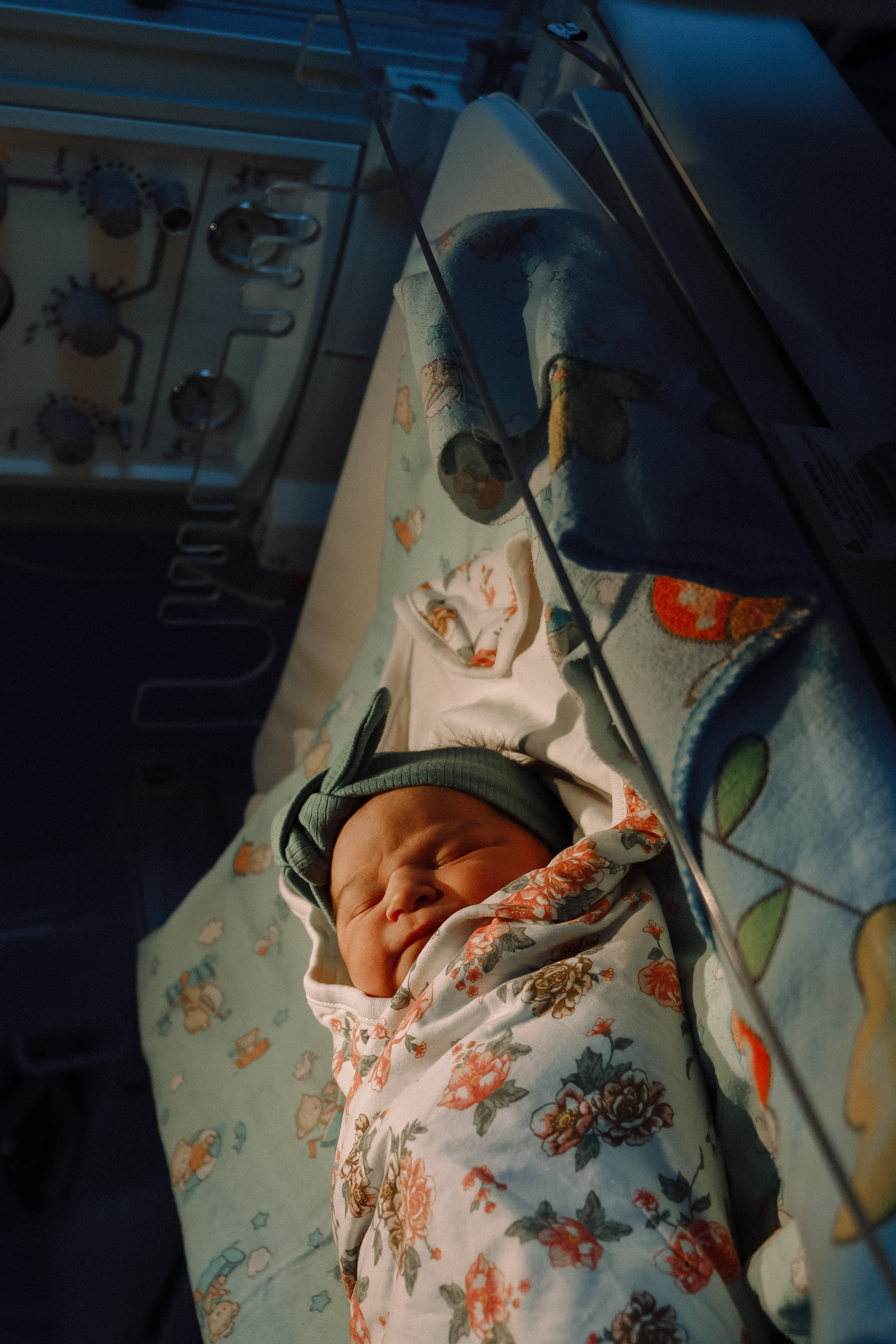 Рождение Василисы 01.06.2022. Фотограф на роды в Санкт-Петербурге, семейный, нью-борн Алиса Хрекова