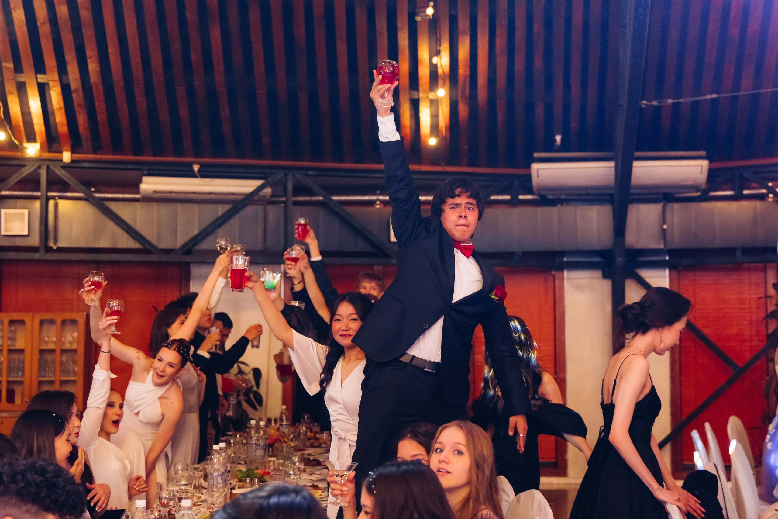 Выпускной вечер. 49 школа. Баран на корове. Свадебный и семейный фотограф в Улан-Удэ