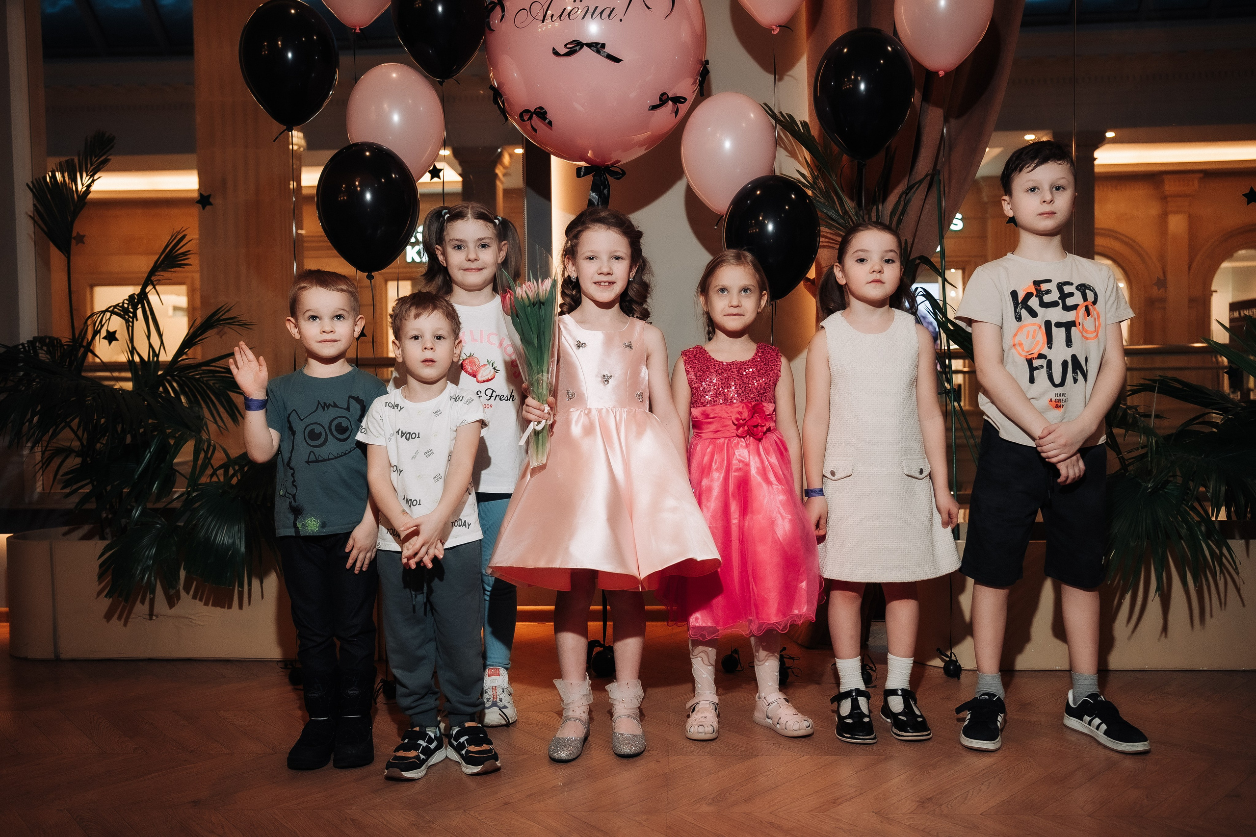 День рождения в Takaboom Vegas Крокус Сити. Свадебный и семейный фотограф в Москве и МО Геннадий Туманцев