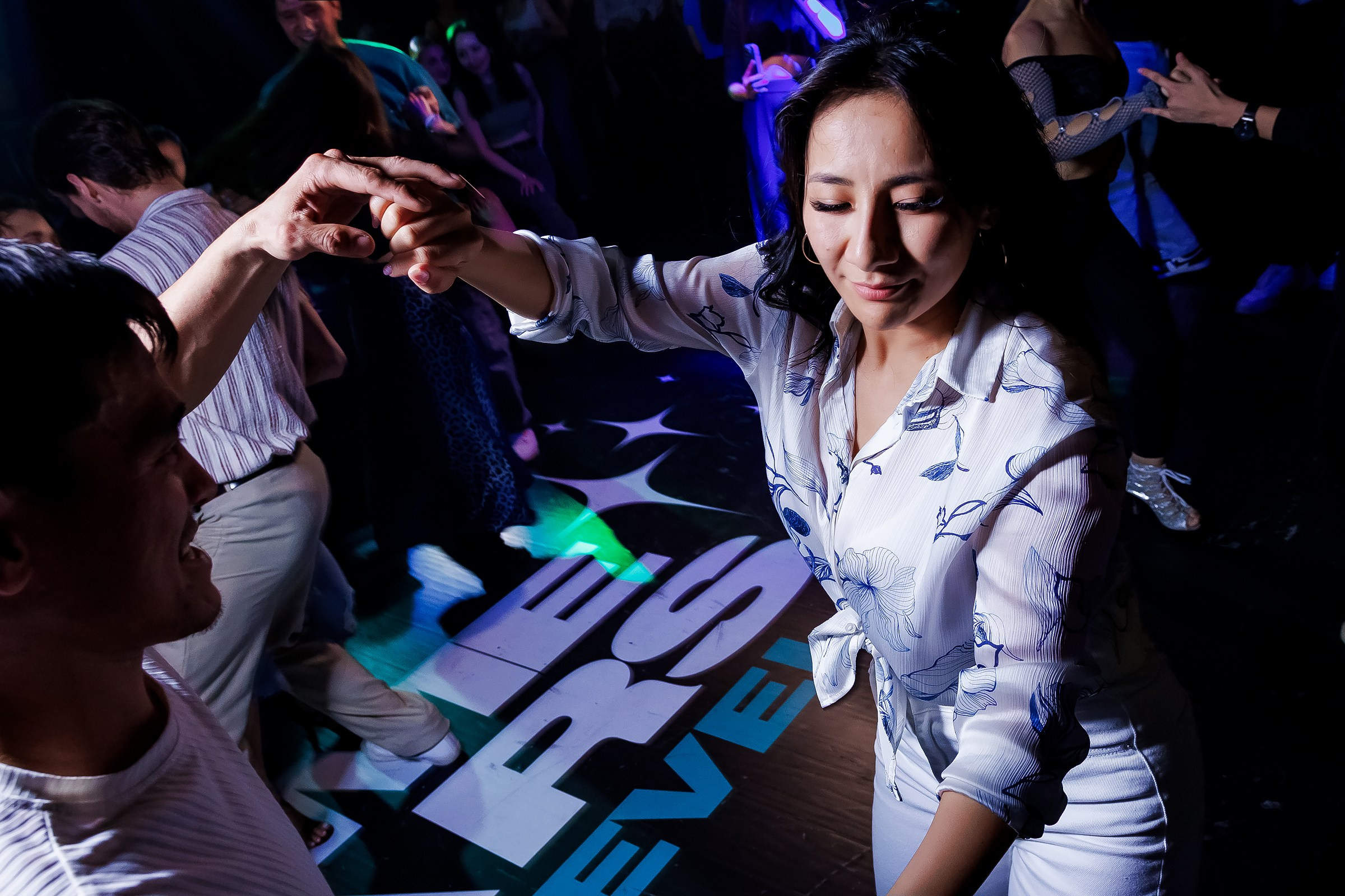 Bachata Party Hola Dance. Репортажный фотограф в Алматы Каюпов Сержан