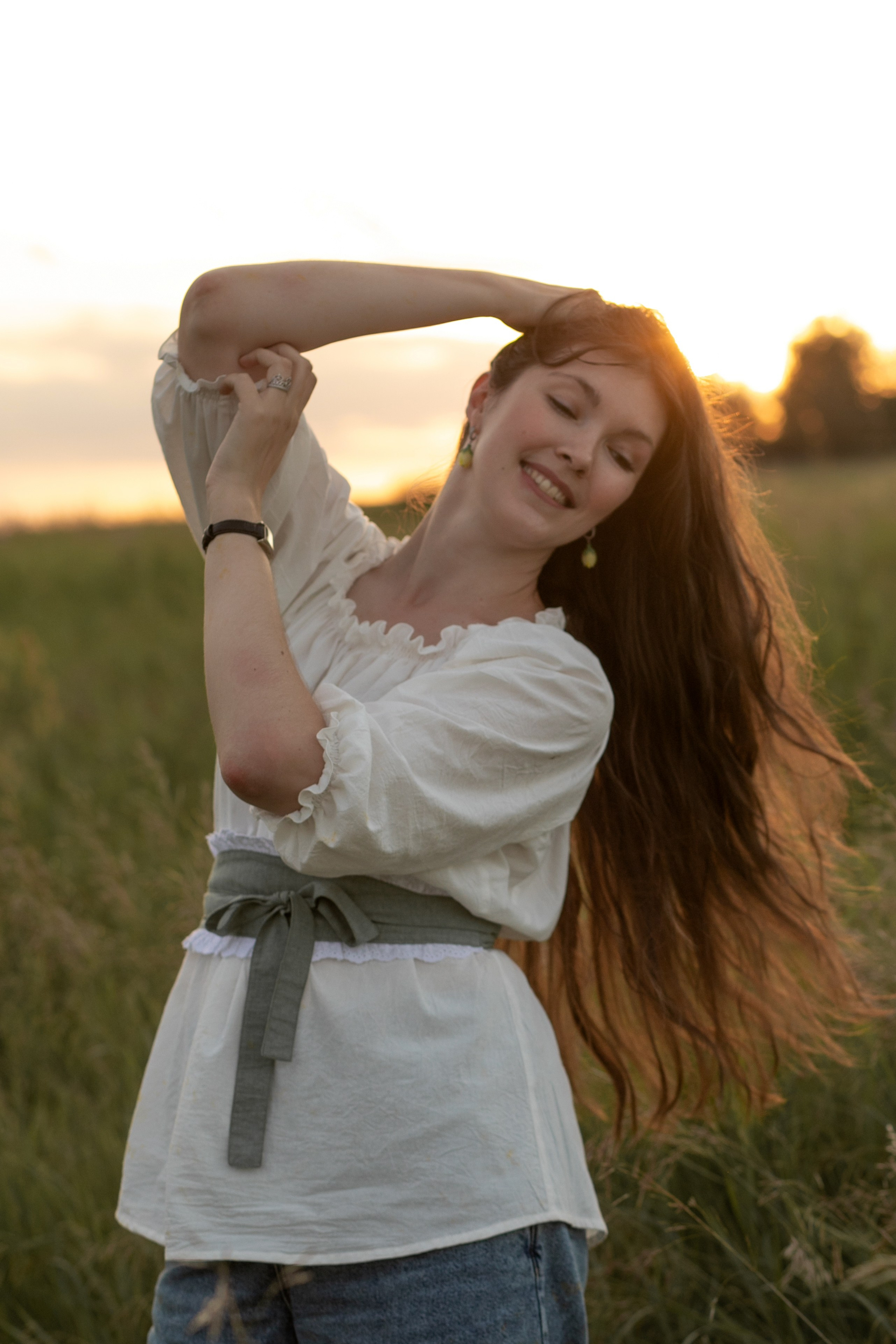 В полях)). Надежда Рыжова, портретная и контент-съемка в Челябинске