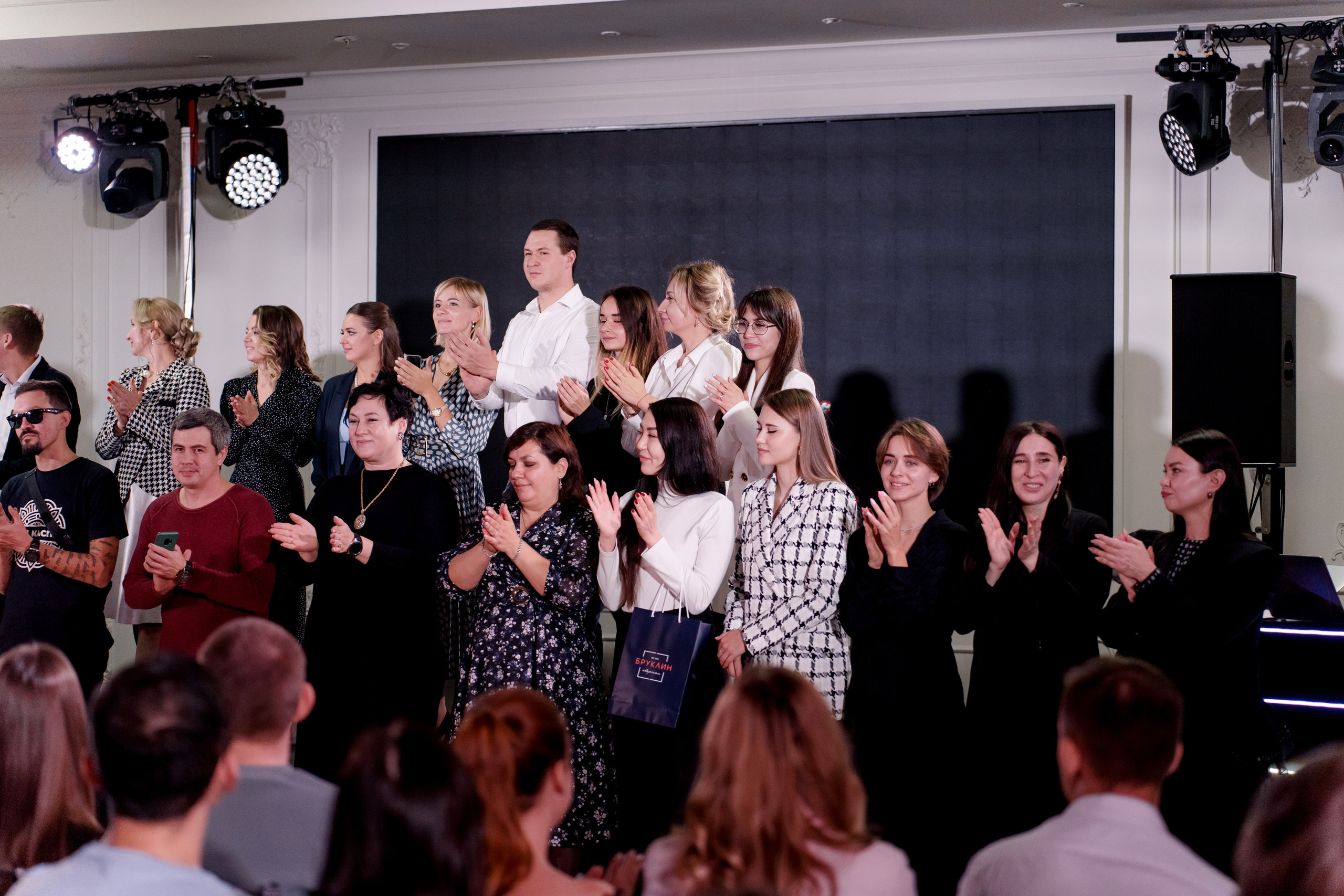 Выставка свадебных специалистов «Свадьба на 1000%». Свадебный фотограф в Санкт-Петербурге