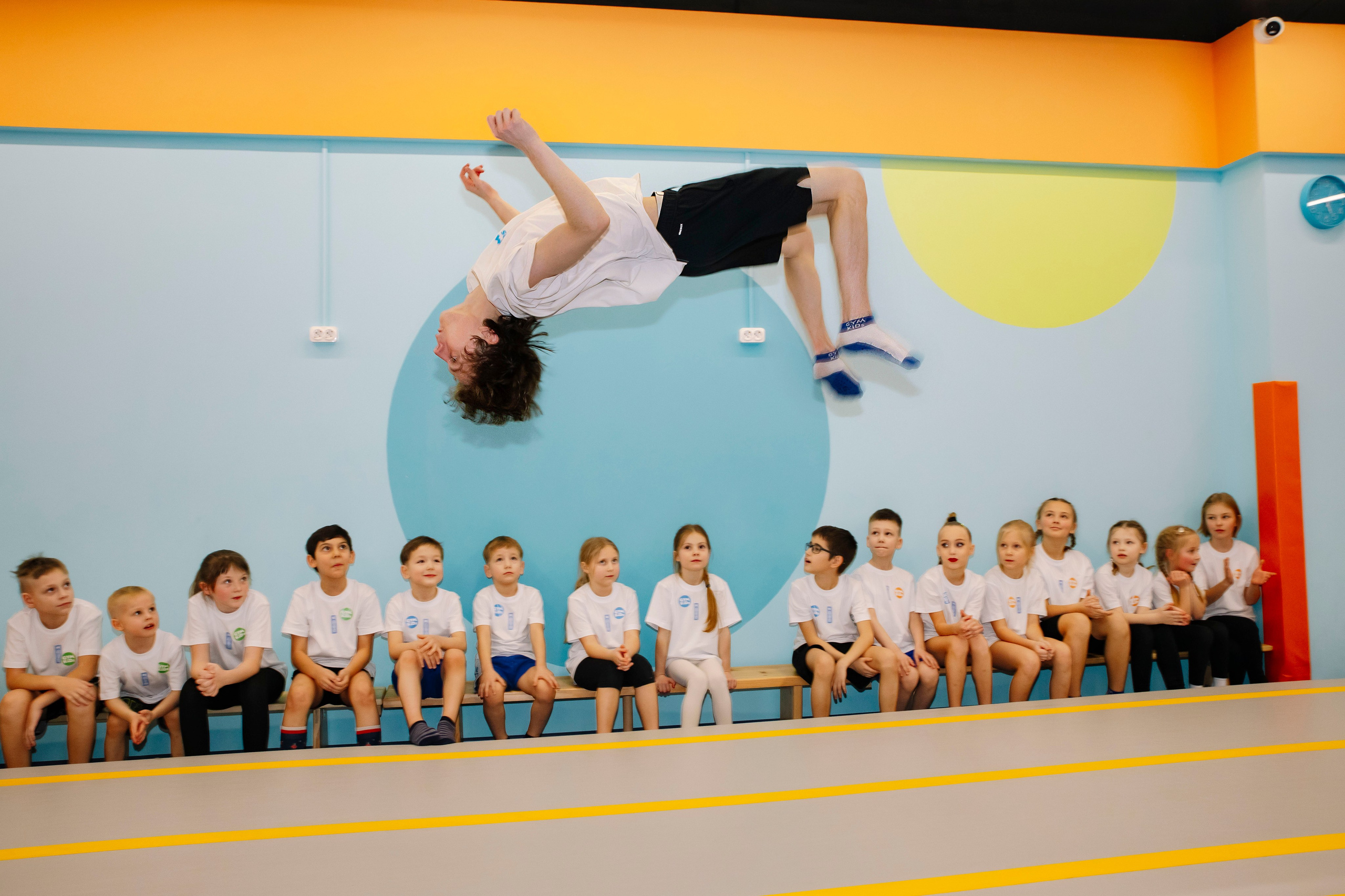 Соревнования по гимнастике в Gymkids Чертаново. Профессиональный фотограф в Москве | Заказать фотосессию и съемку