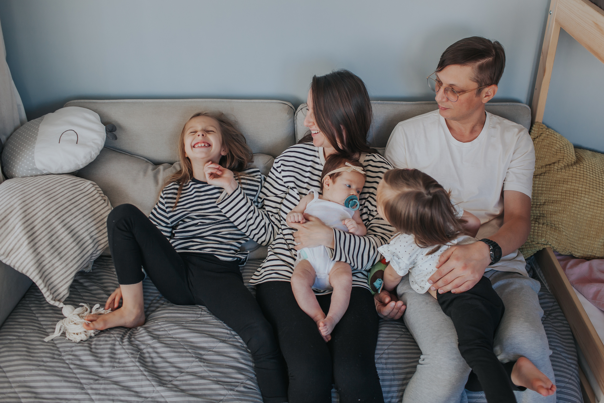 Семейная фотосессия дома. Семейный фотограф в Москве Наталья Чуб, заказать Фотокнигу