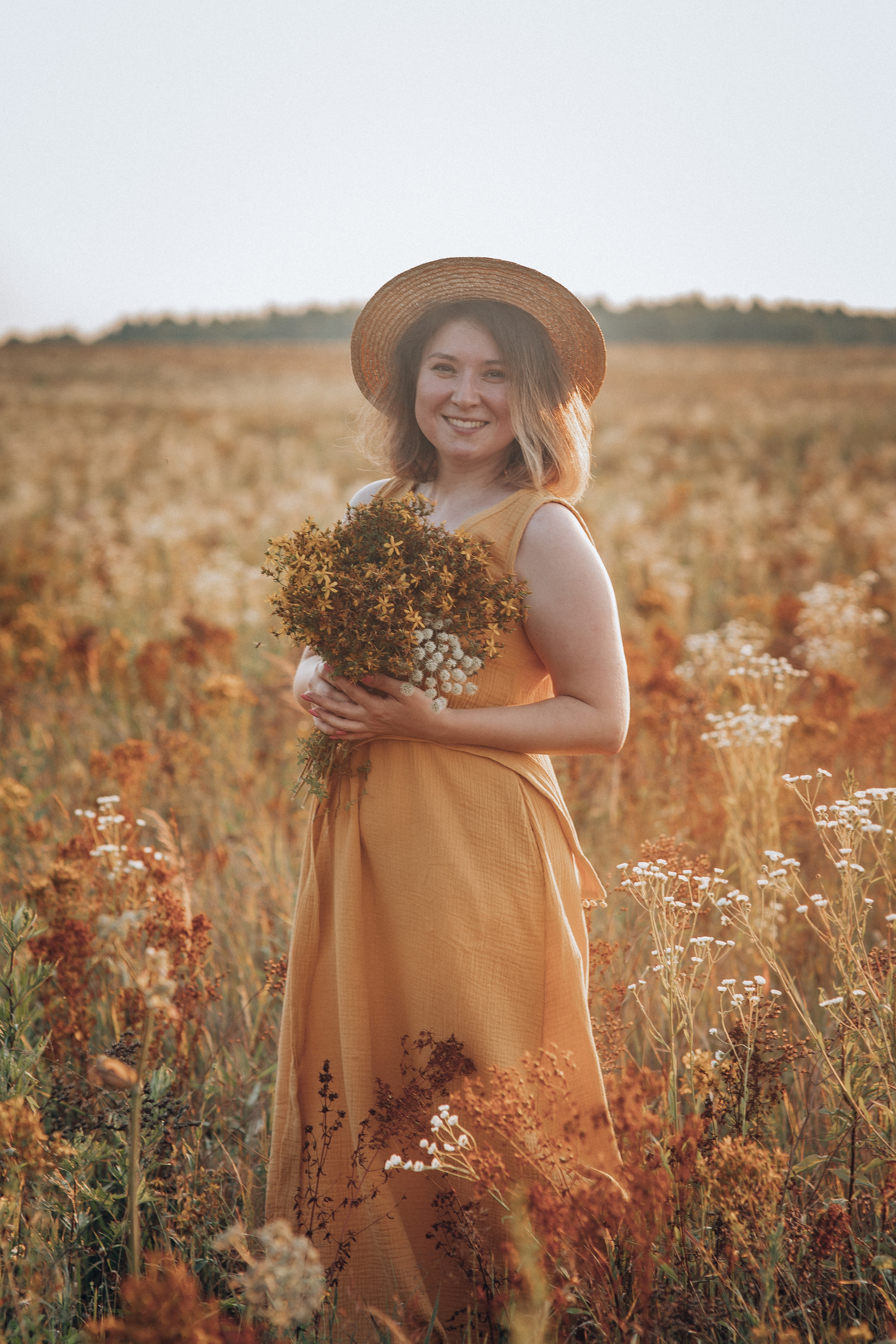 Съемка в поле горчичного цвета. Семейный фотограф в Москве Наталья Чуб, заказать Фотокнигу