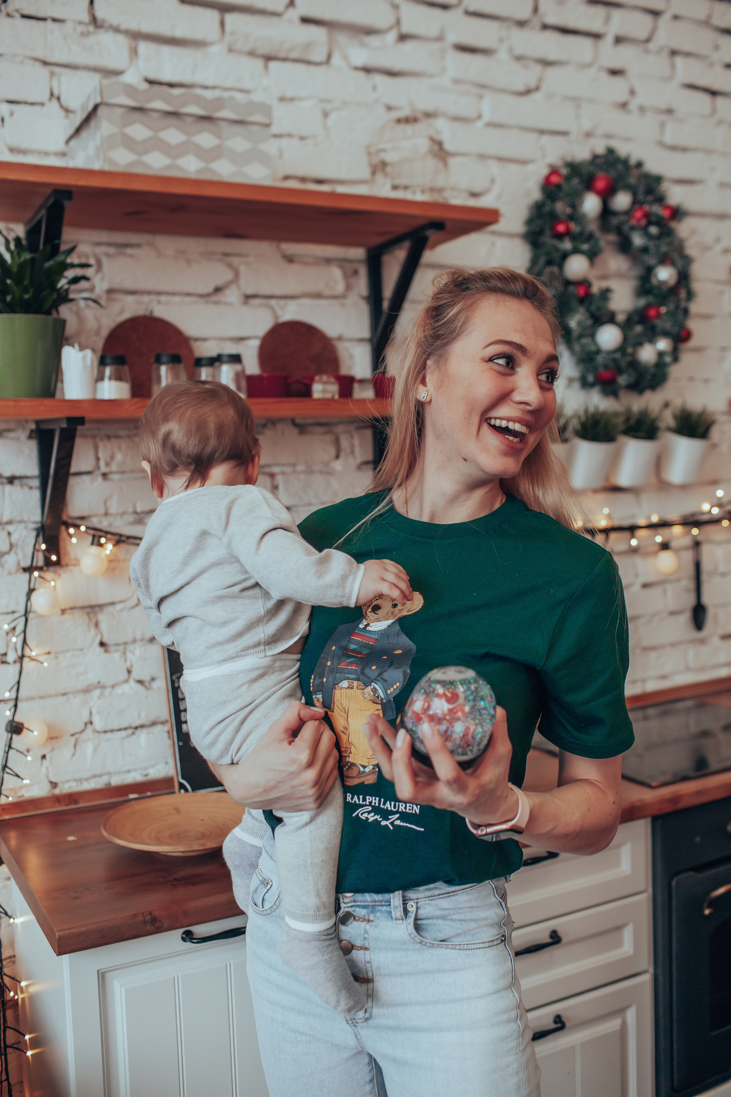 Анонс Новогодней съемки {Даша, Соня и бабушка с дедушкой}. Семейный фотограф в Москве Наталья Чуб, заказать Фотокнигу