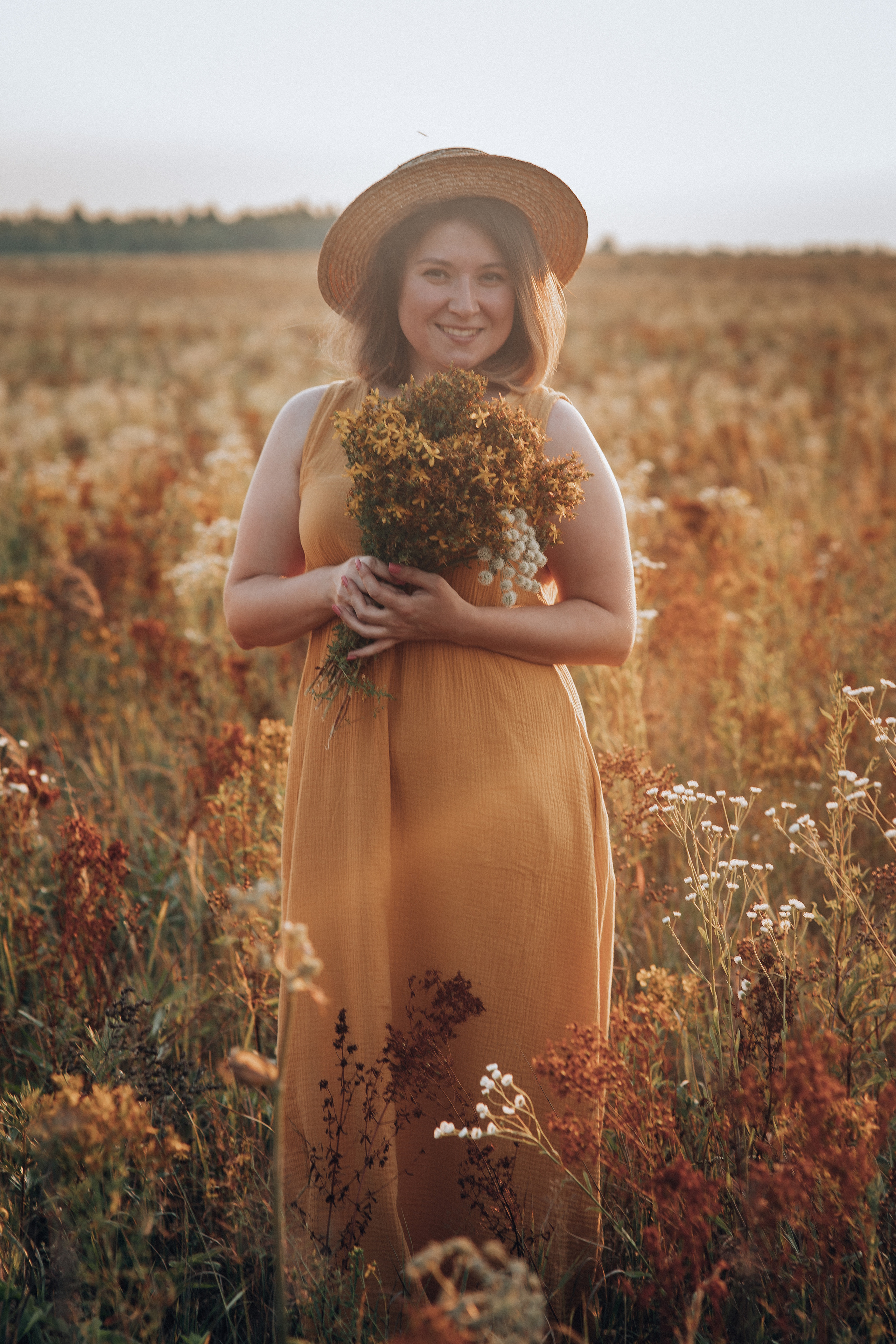 Съемка в поле горчичного цвета. Семейный фотограф в Москве Наталья Чуб, заказать Фотокнигу