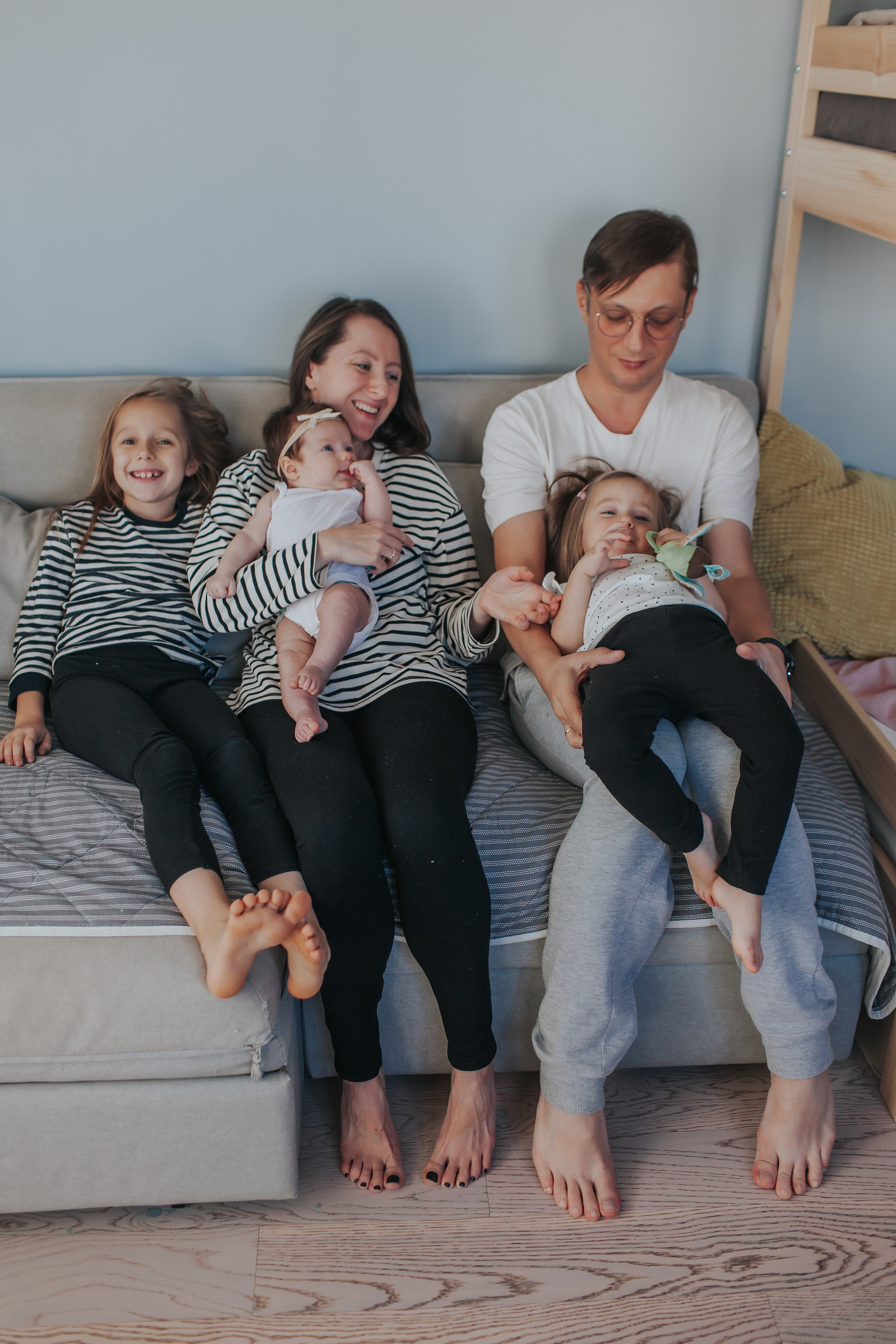 Семейная фотосессия дома. Семейный фотограф в Москве Наталья Чуб, заказать Фотокнигу