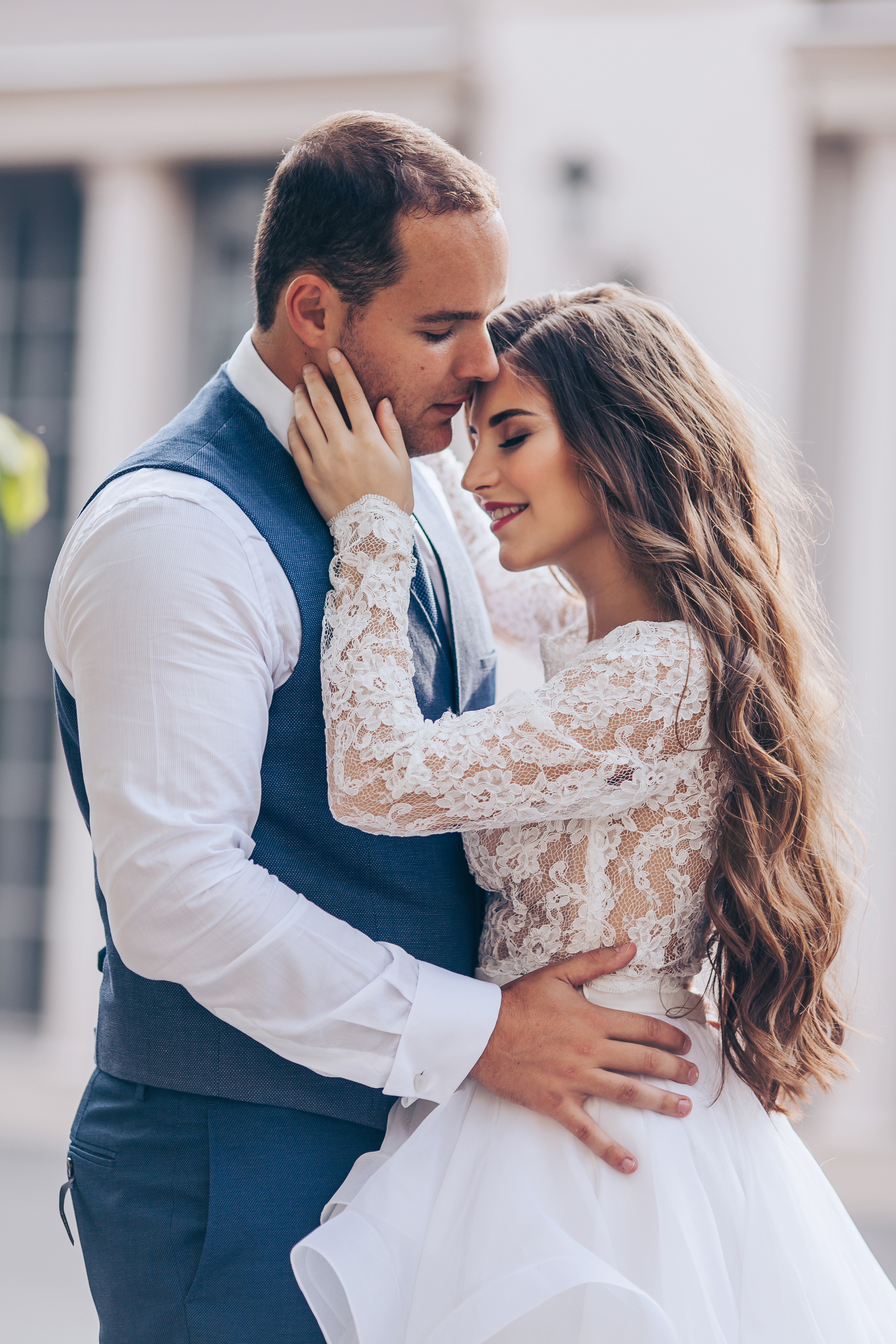 Свадьба Валерии и Антонио. Сборы в Фотостудии ROYAL STUDIO. Семейный фотограф в Москве Наталья Чуб, заказать Фотокнигу