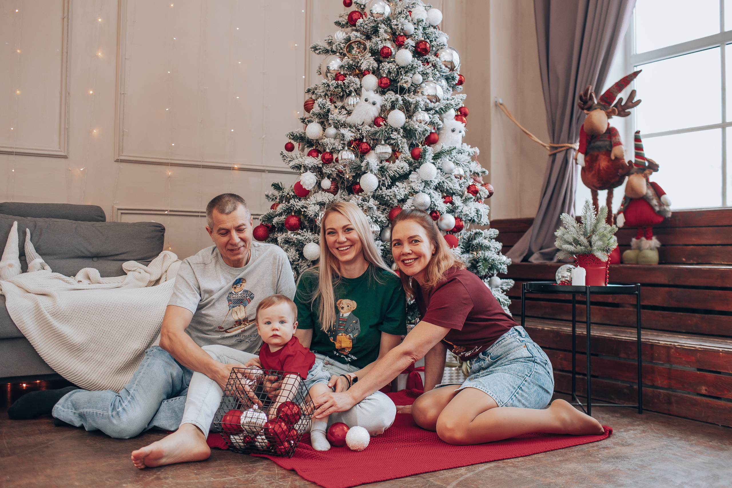 Анонс Новогодней съемки {Даша, Соня и бабушка с дедушкой}. Семейный фотограф в Москве Наталья Чуб, заказать Фотокнигу