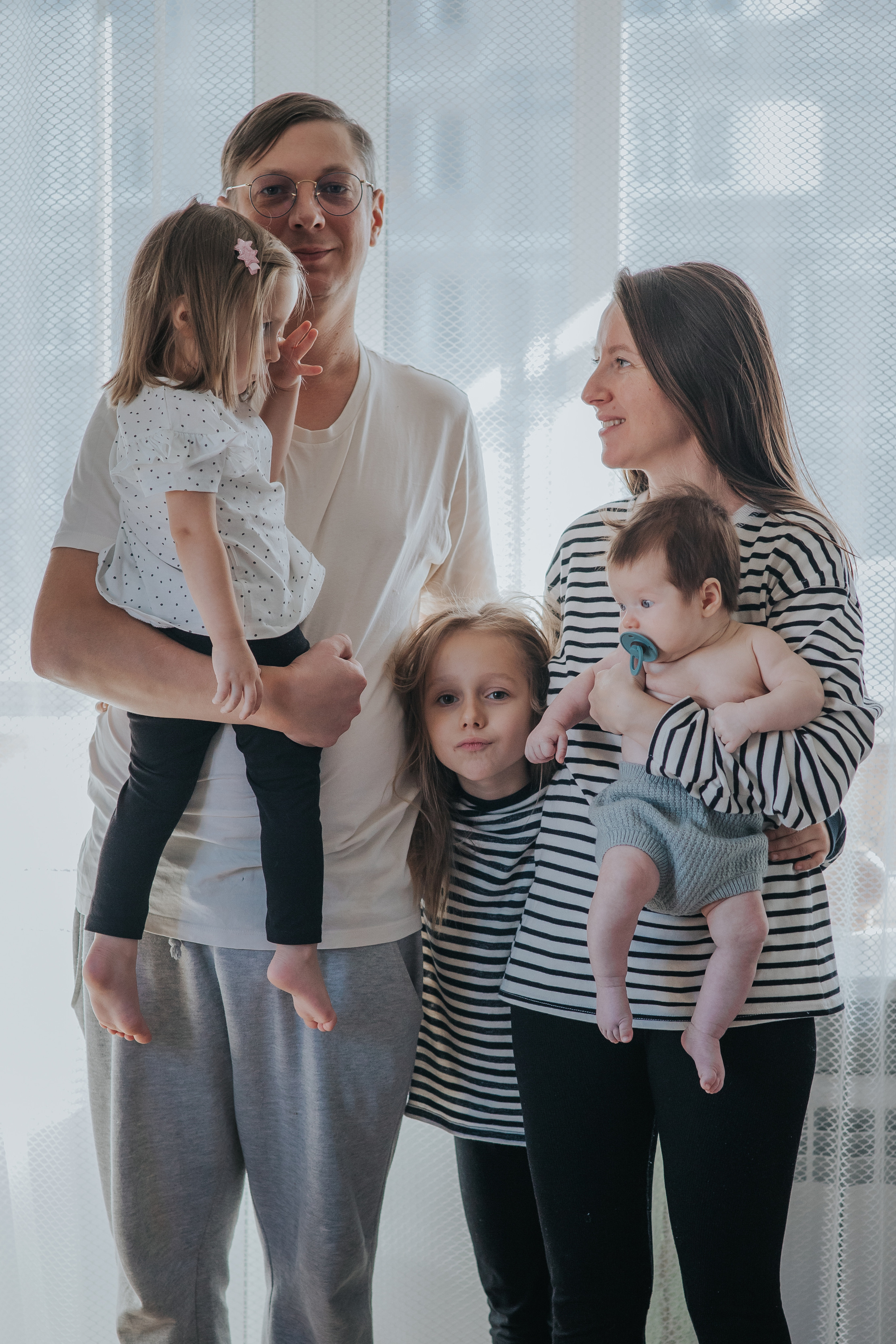 Семейная фотосессия дома. Семейный фотограф в Москве Наталья Чуб, заказать Фотокнигу