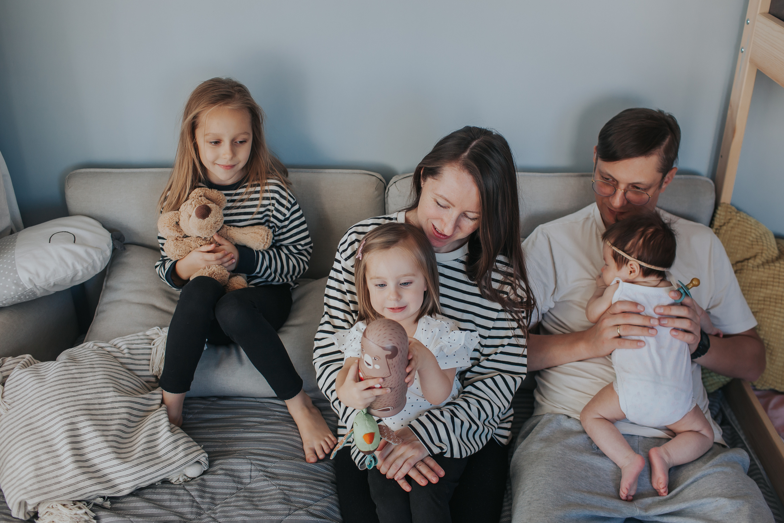 Семейная фотосессия дома. Семейный фотограф в Москве Наталья Чуб, заказать Фотокнигу