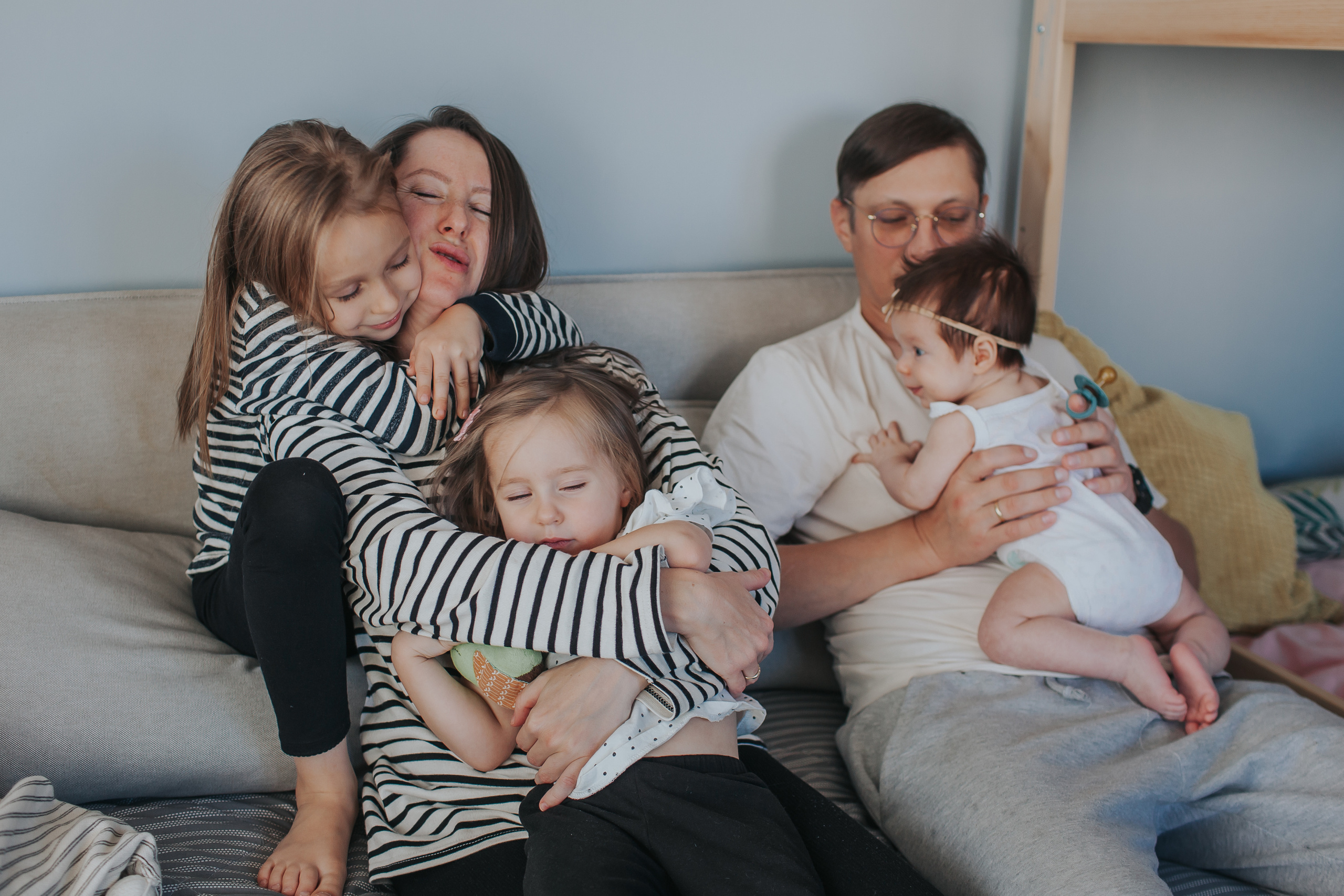 Семейная фотосессия дома. Семейный фотограф в Москве Наталья Чуб, заказать Фотокнигу