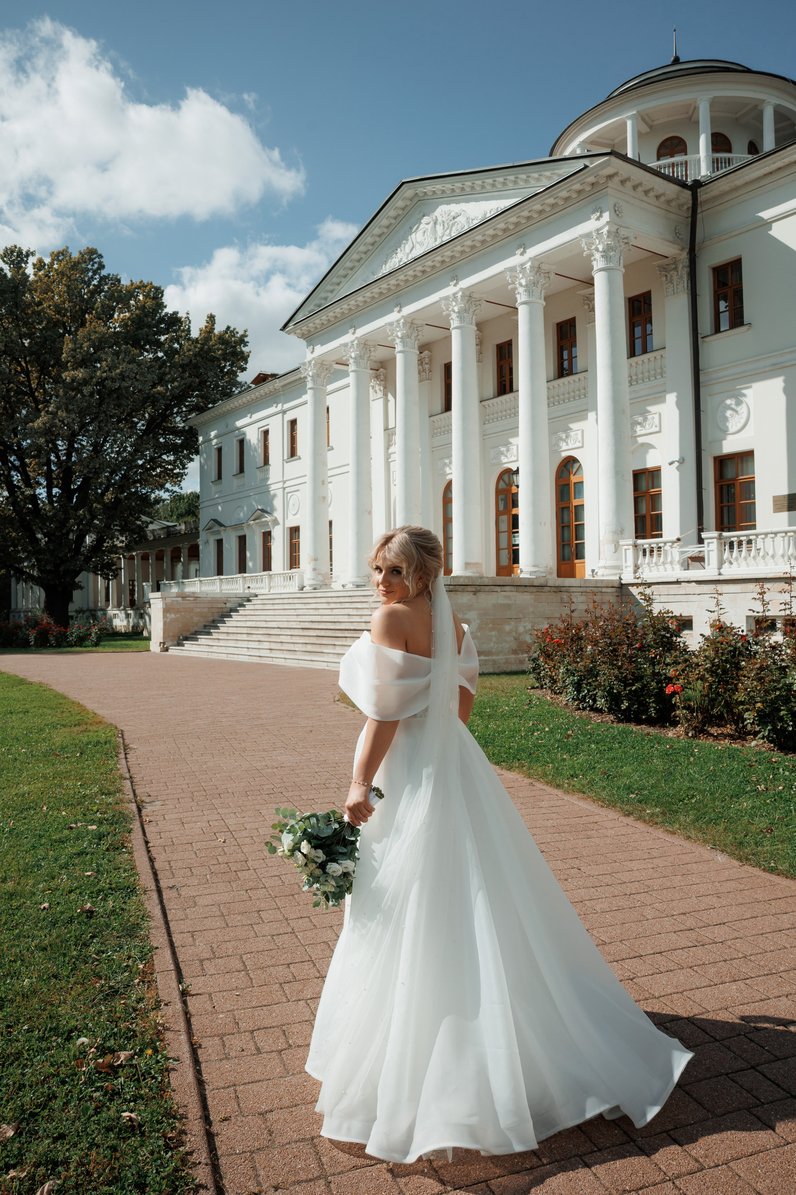 Регистрация и прогулка в Остафьево. Свадебный и репортажный фотограф (Москва, Королев и другие)