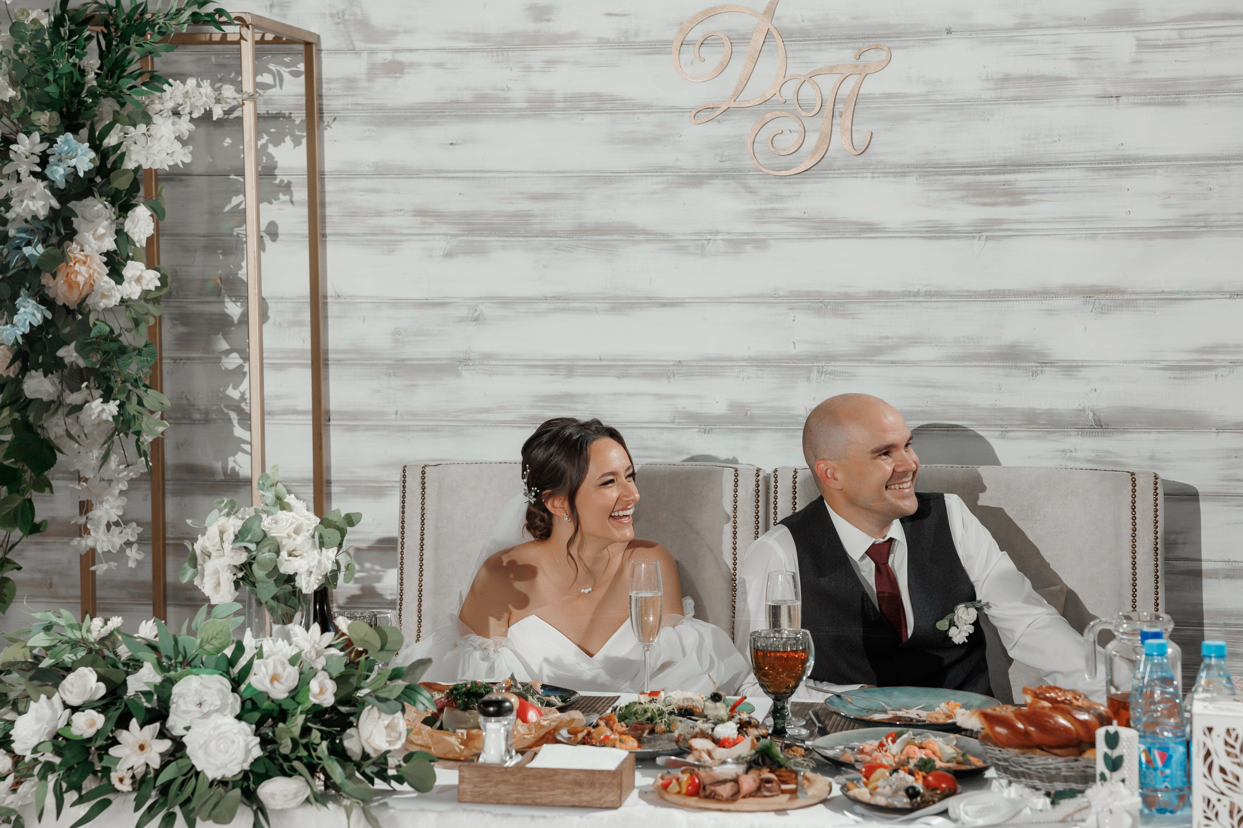 Полина и Дмитрий, загородный клуб «Барин», ЗАГС в г. Пушкино. Свадебный и репортажный фотограф (Москва, Королев и другие)