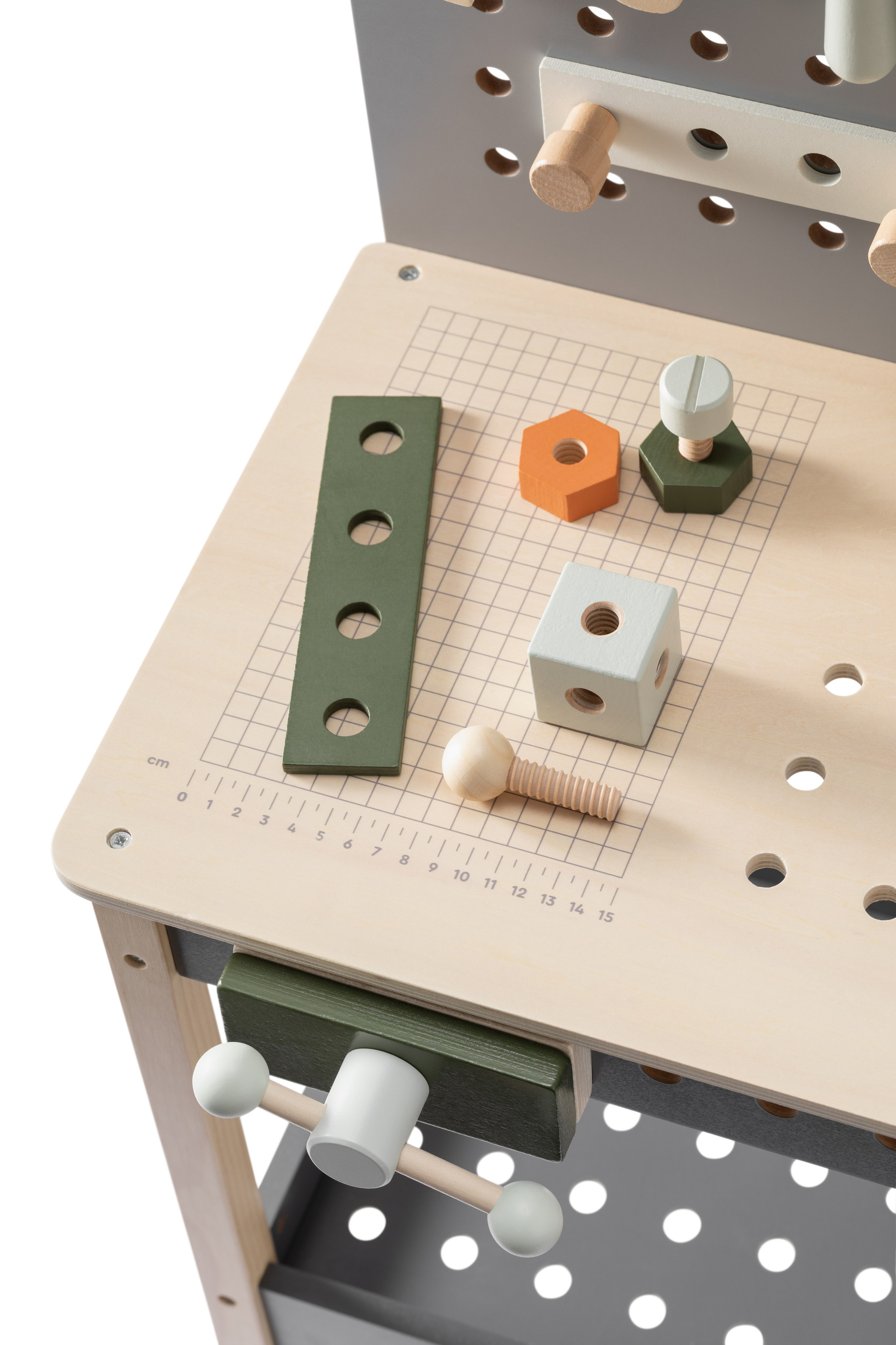 Детский верстак Junion. Олег Дмитриев