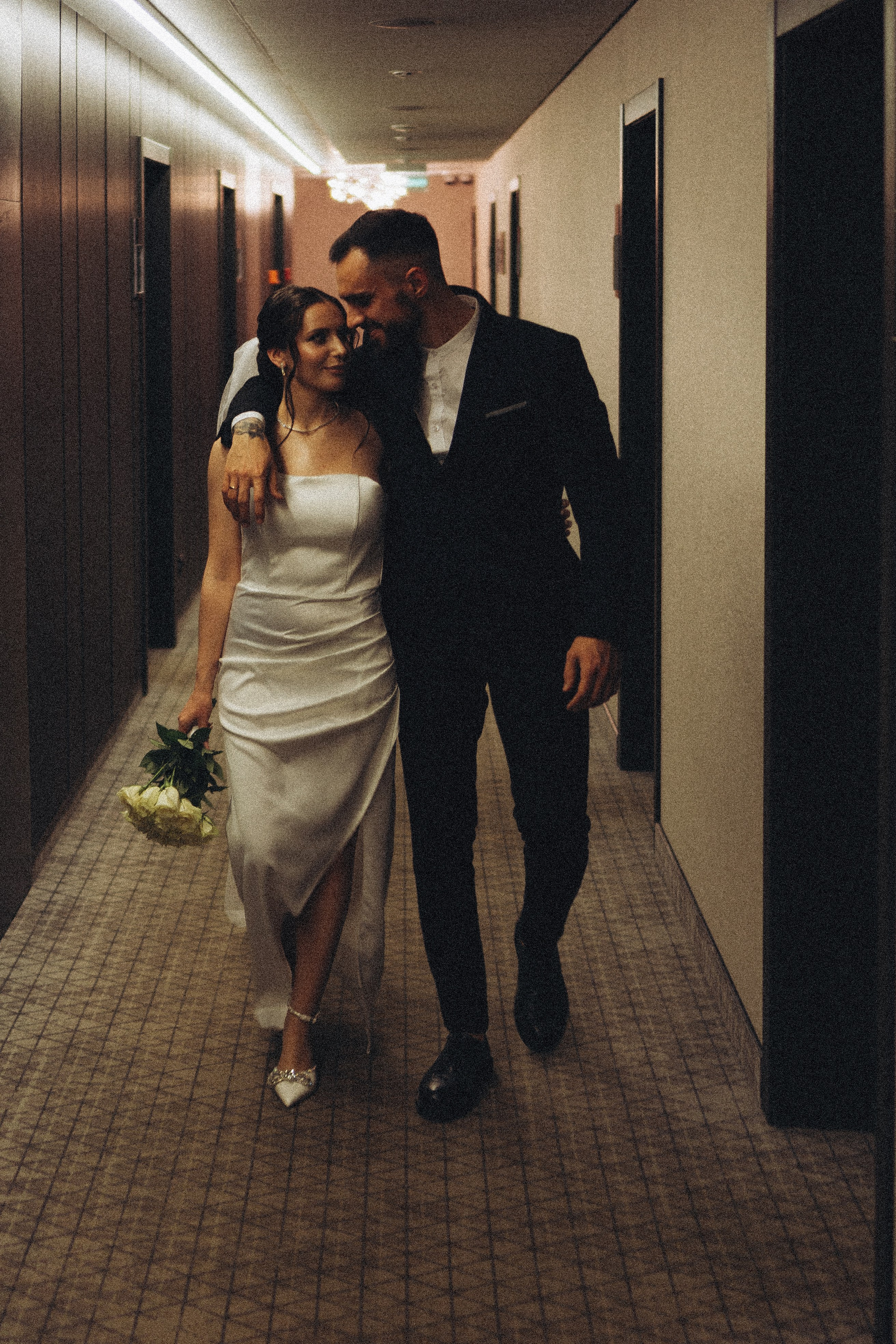 СВАДЕБНАЯ СЬЕМКА СБОРОВ ЖЕНИХА И НЕВЕСТЫ В ОТЕЛЕ И ТАКЖЕ ФОТОСЕССИИЯ В ОТЕЛЕЕ МЕГАПОЛИС БРЯНСК. Профессиональный фотограф, Санкт-Петербург — Виктория Богомолова