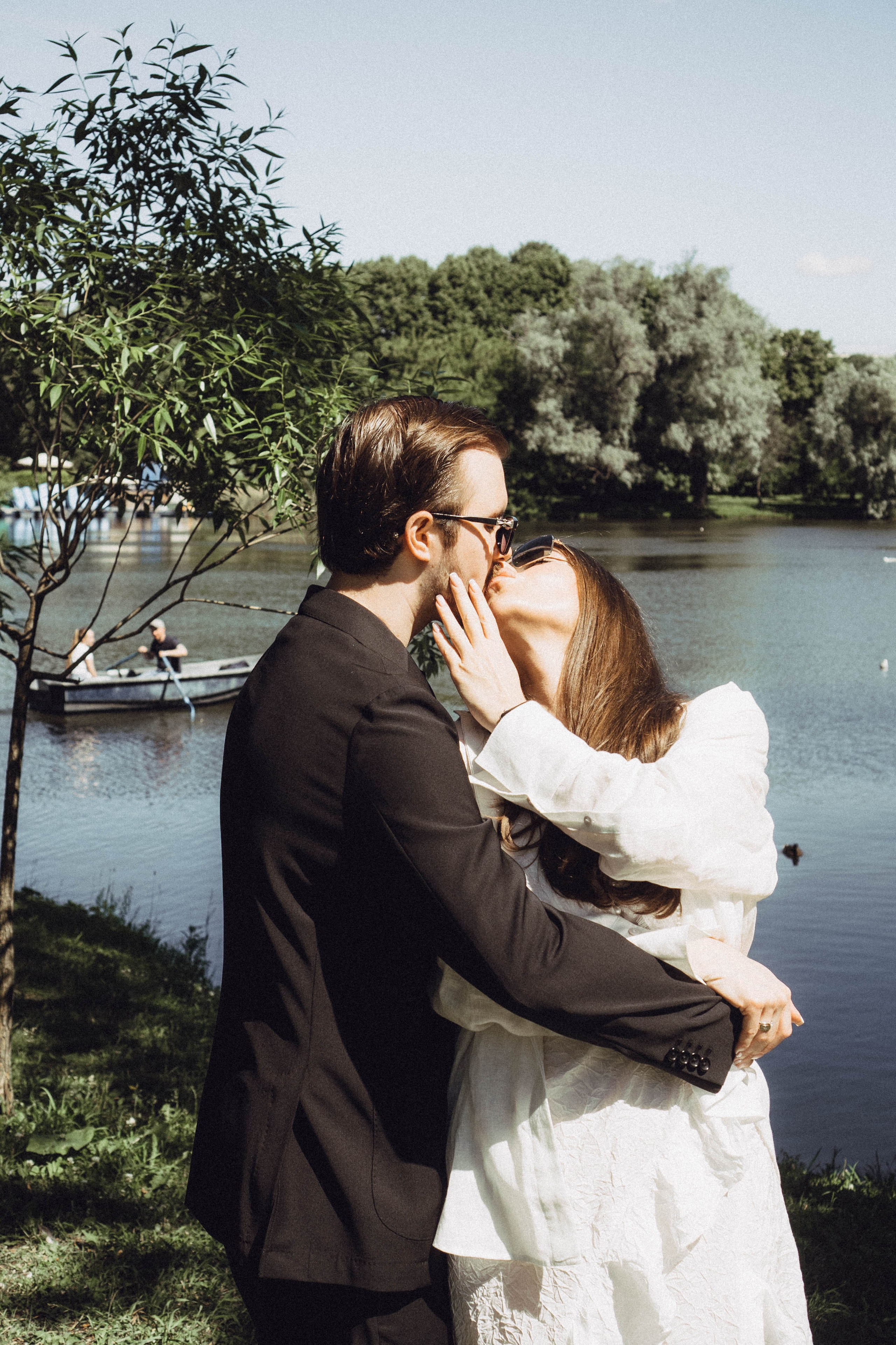 СВАДЕБНАЯ СЬЕМКА В ПАРКЕ ПОБЕДЫ И ПРОГУЛКА ПО МОСКОВСКОМУ ПРОСПЕКТУ. Профессиональный фотограф, Санкт-Петербург — Виктория Богомолова