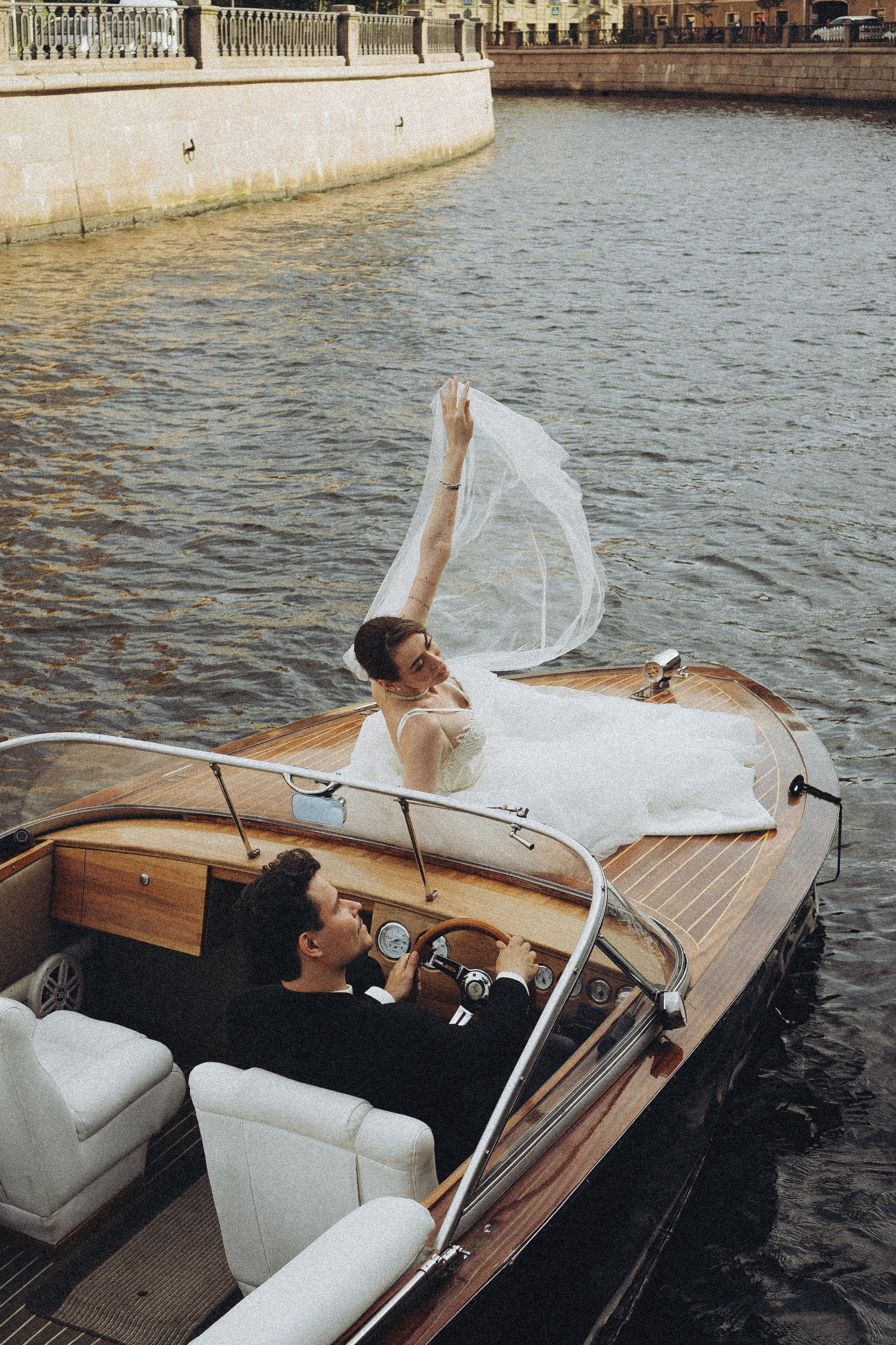 СВАБЕДНАЯ СЬЕМКА В СТУДИИ В ЦЕТРЕ САНТК-ПЕТЕРБУРГА. Профессиональный фотограф, Санкт-Петербург — Виктория Богомолова