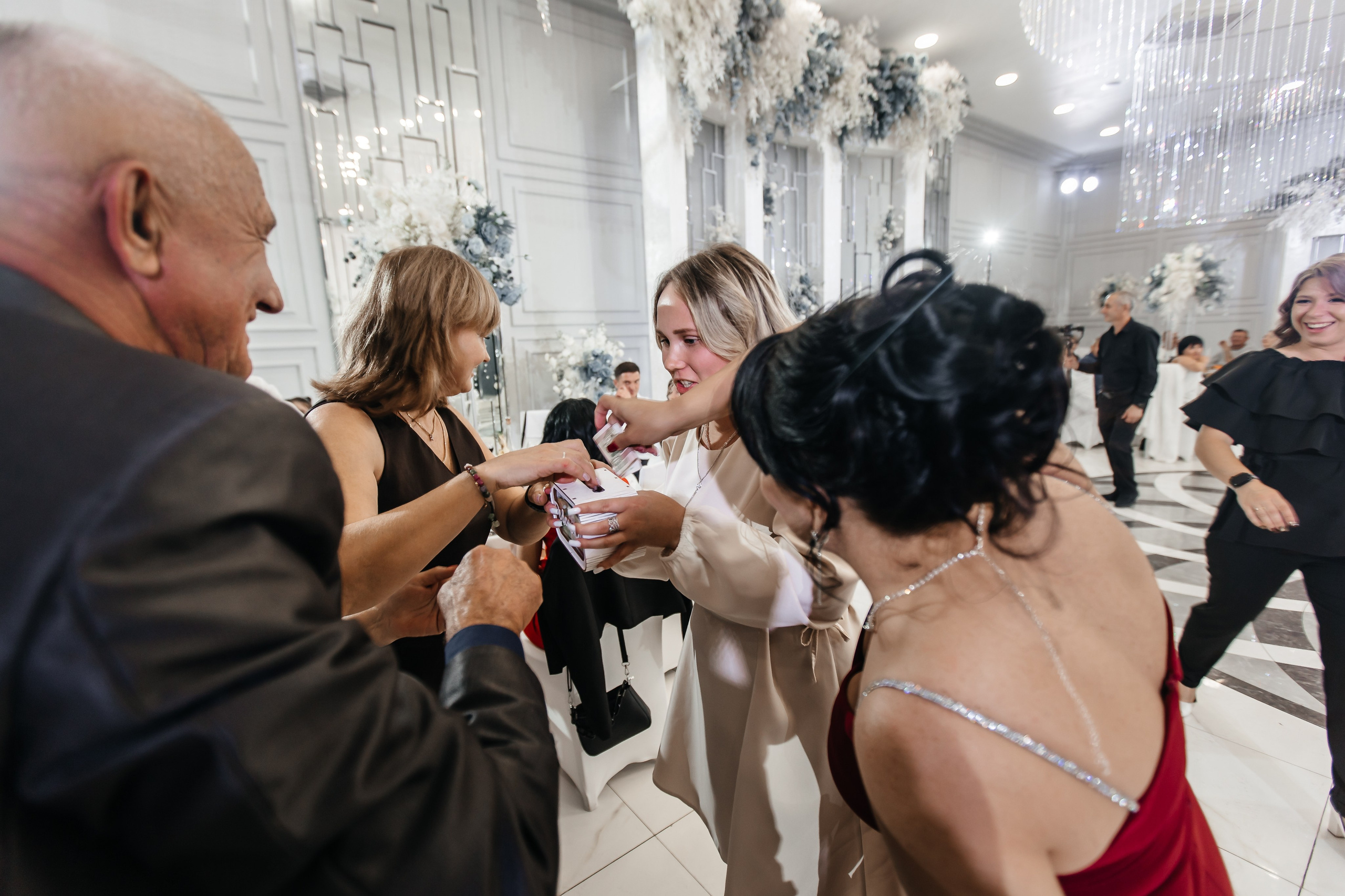 Анонс свадьбы Максима и Алены. Свадебный фотограф в Крыму и Севастополе Ольга Баскакова