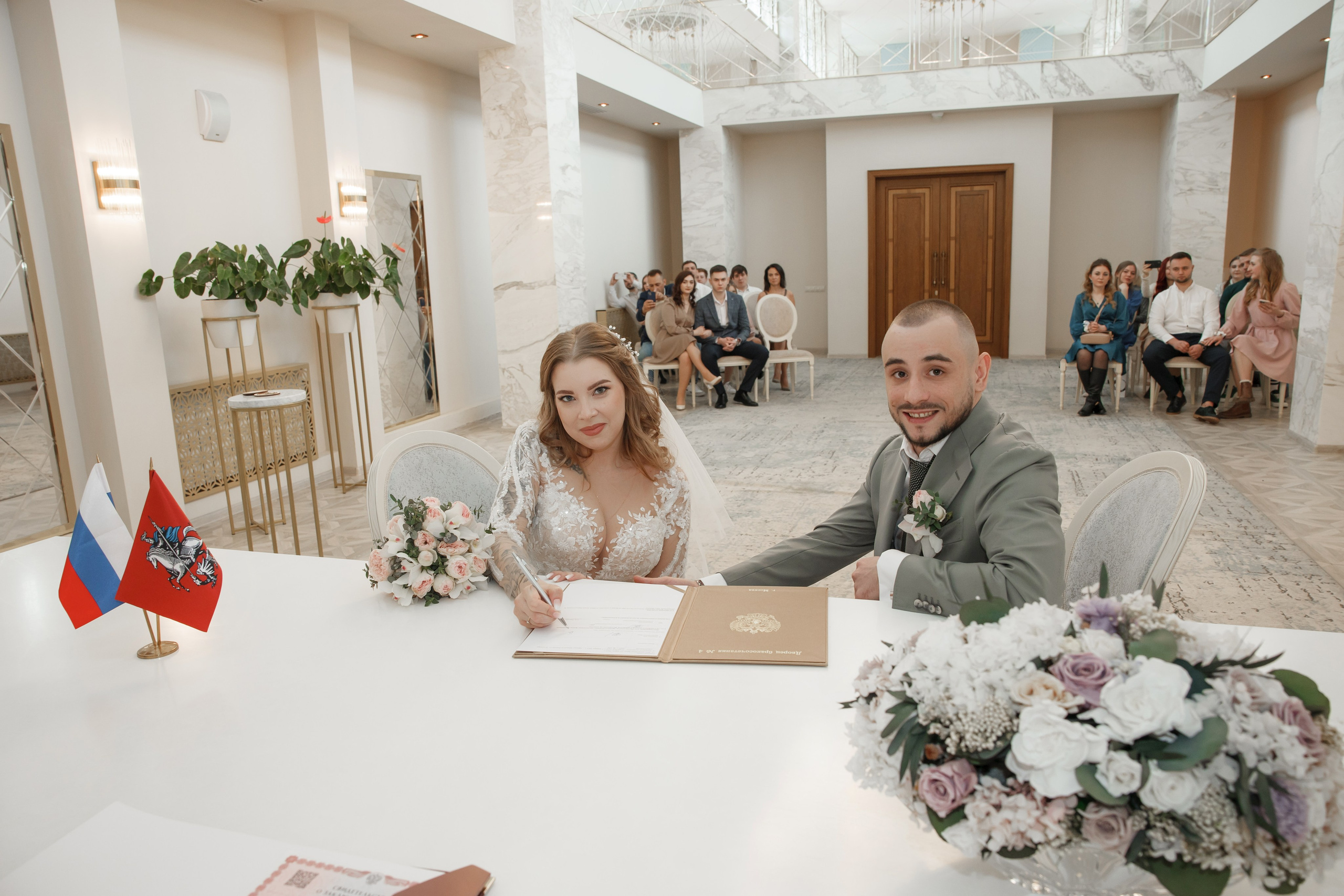 Варя и Денис, 4 ЗАГС + банкет. Свадебный и репортажный фотограф (Москва, Королев и другие)