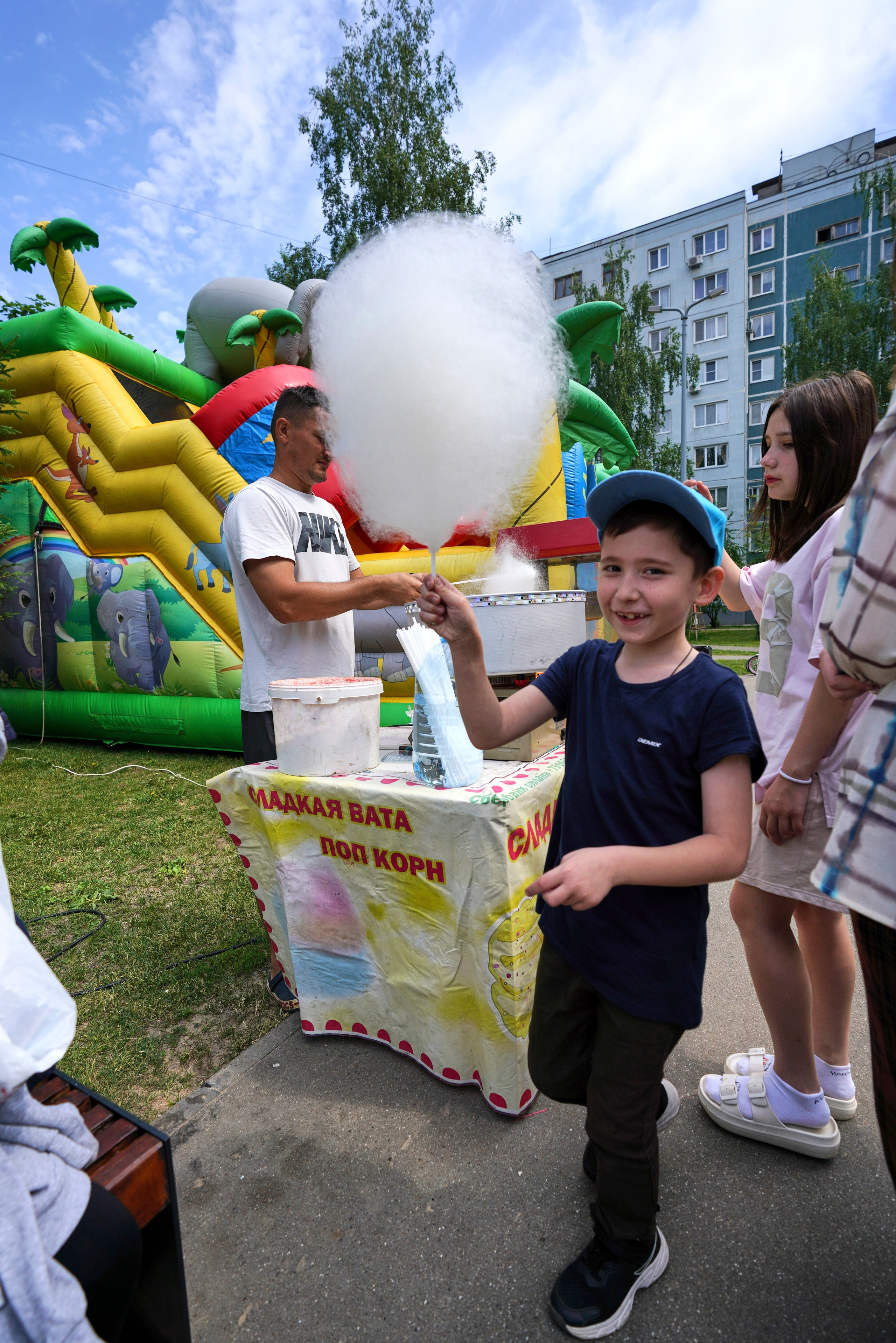 «Наш двор» ул. М.Чуйкова 25 Казань, 2025. Фотограф Казань