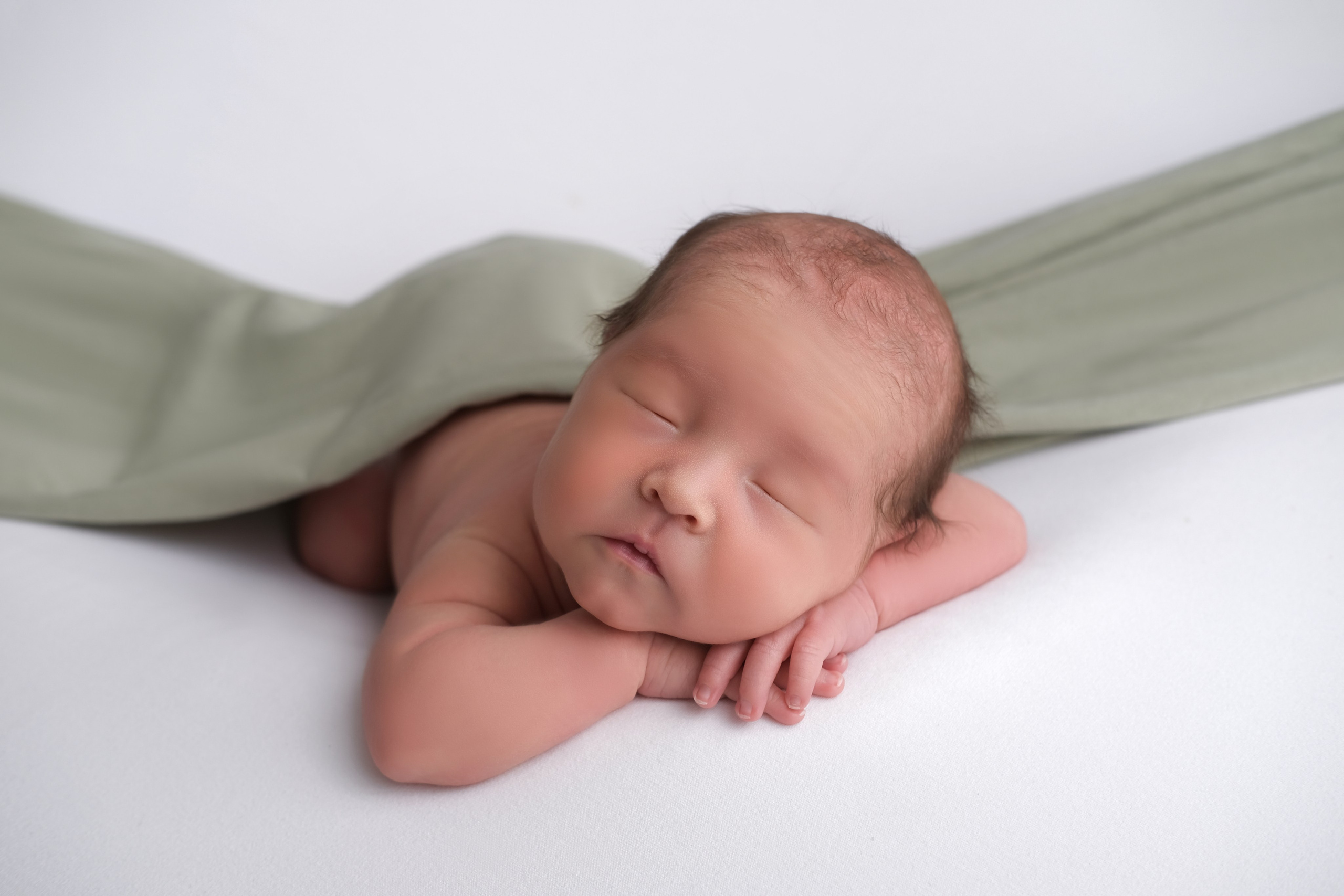 Новорожденные. Фотограф новорожденных в Караганде