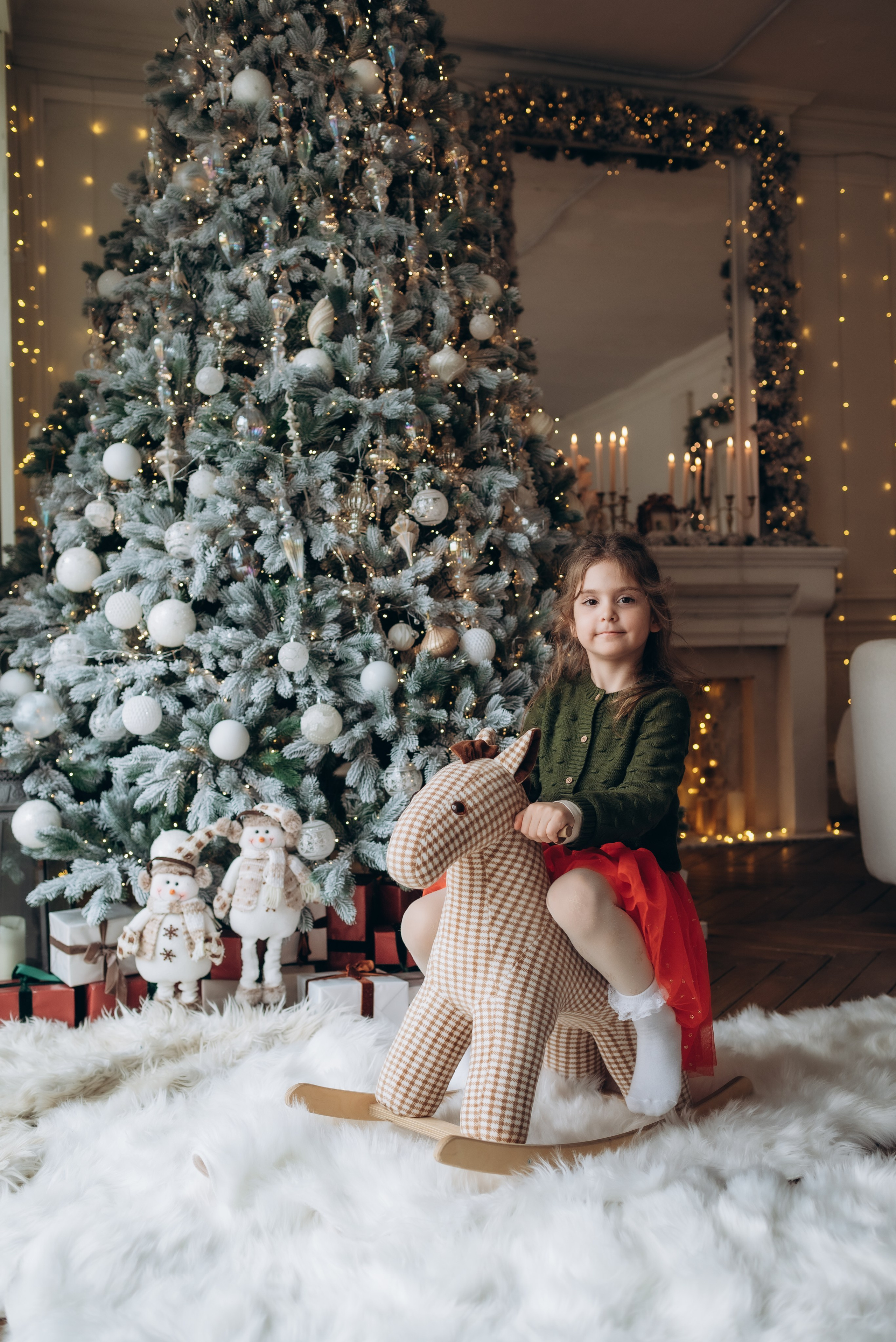 Новогодняя съемка Ксюша с дочками. Семейный фотограф в Тюмени Ксения Мязитова