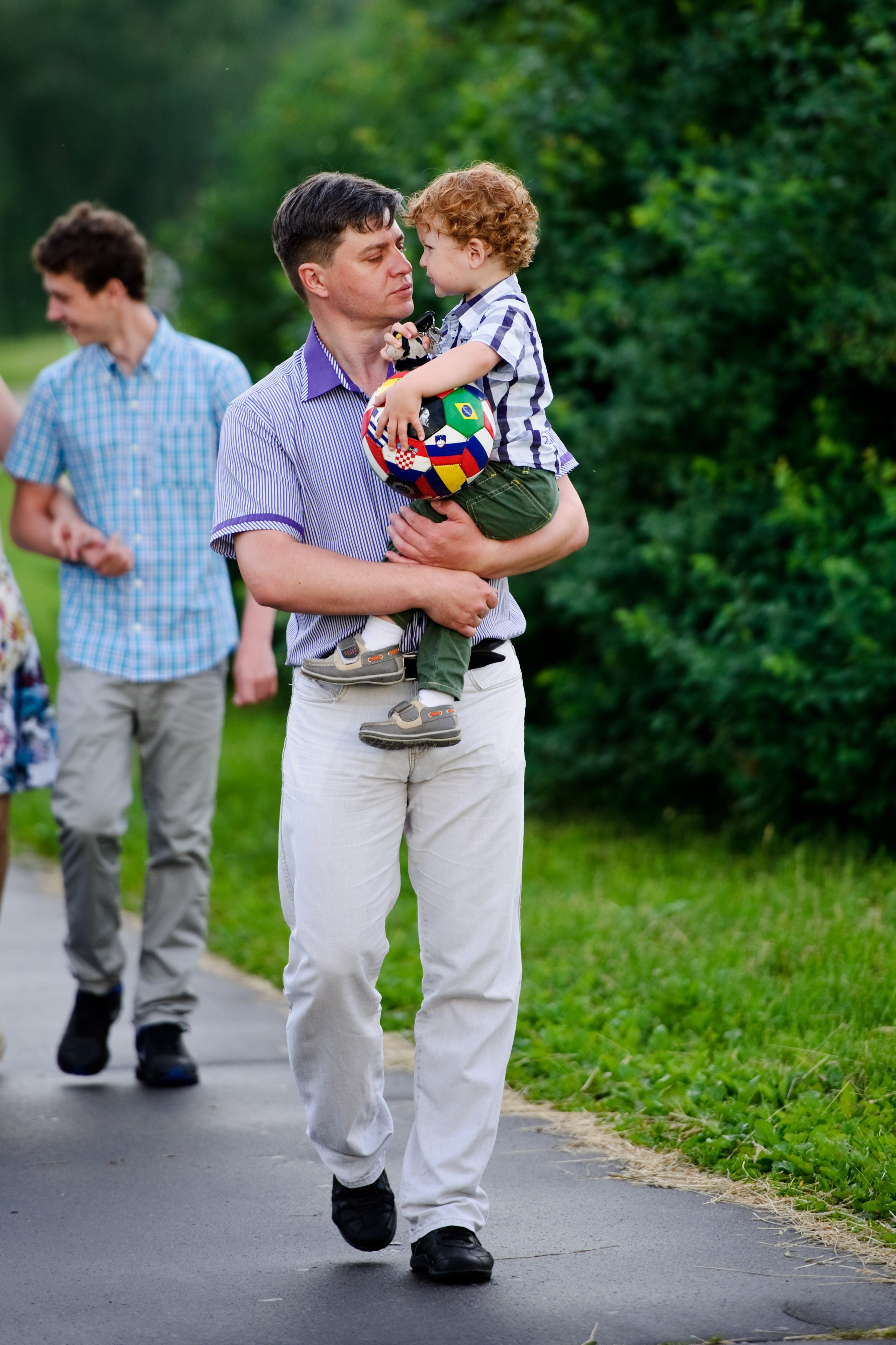 Лада, Дмитрий и 3 сына. Прогулка, Москва. Семейный фотограф Анна Дубовская