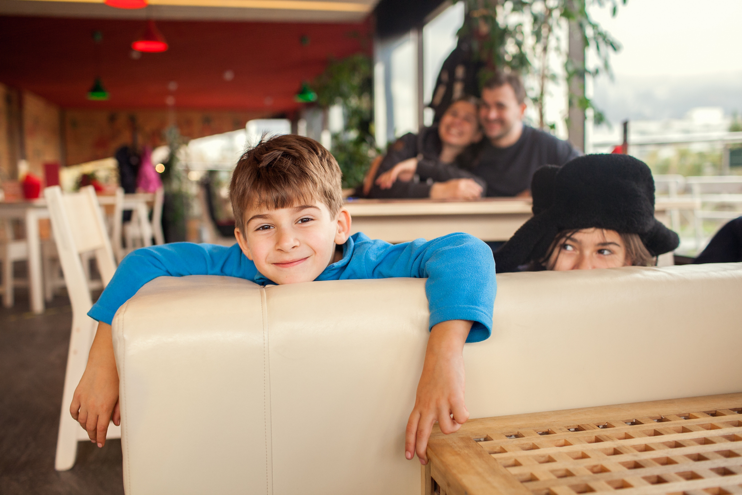 Юля, Михаил, Маруся и Гриша. Парк Садовники. Детский и семейный фотограф в Москве и московской области Елена Титова