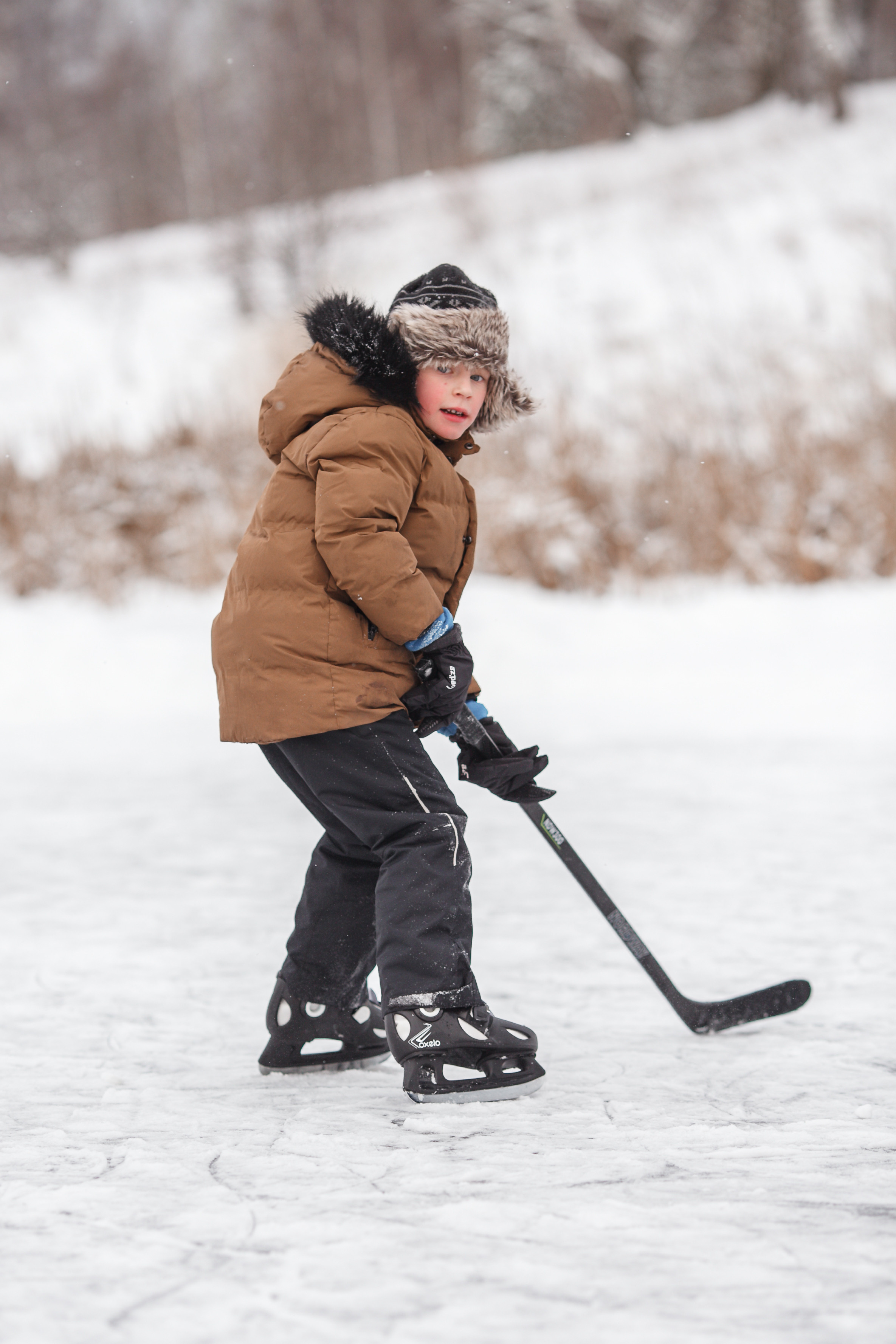 Четыре дружеские семьи. Зимний хоккей на озере. Детский и семейный фотограф в Москве и московской области Елена Титова