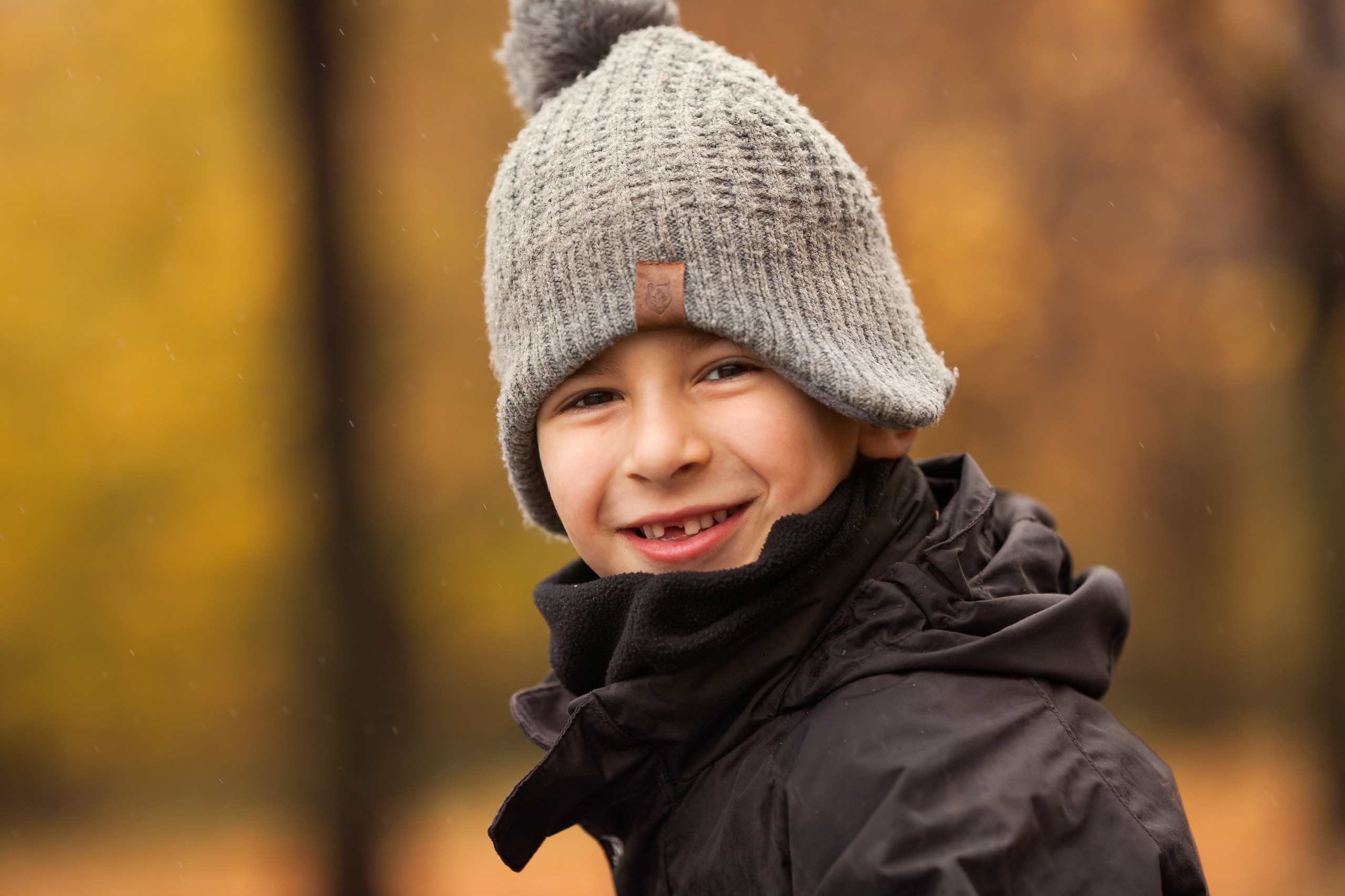 Юля, Михаил, Маруся и Гриша. Парк Садовники. Детский и семейный фотограф в Москве и московской области Елена Титова