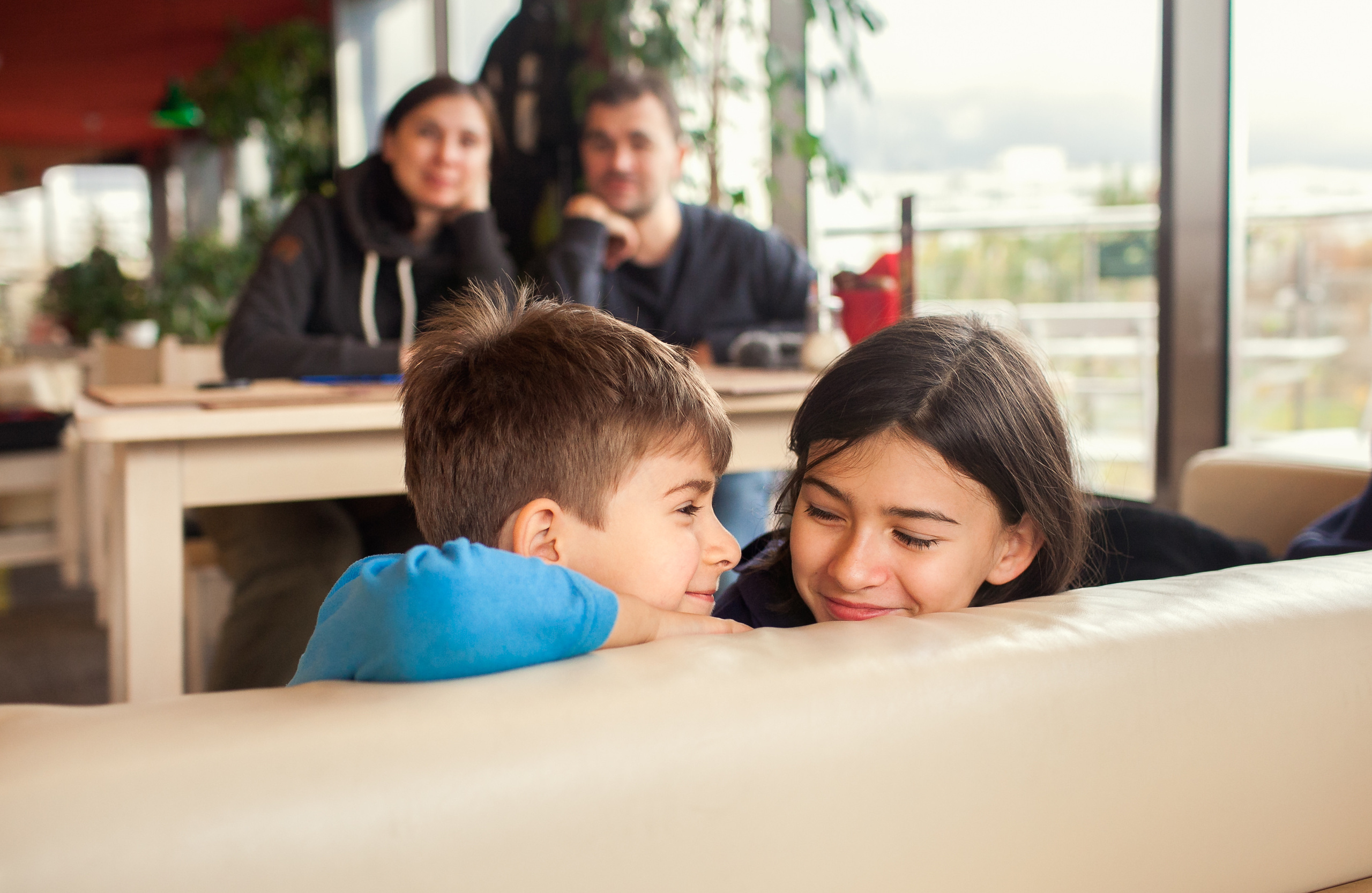 Юля, Михаил, Маруся и Гриша. Парк Садовники. Детский и семейный фотограф в Москве и московской области Елена Титова