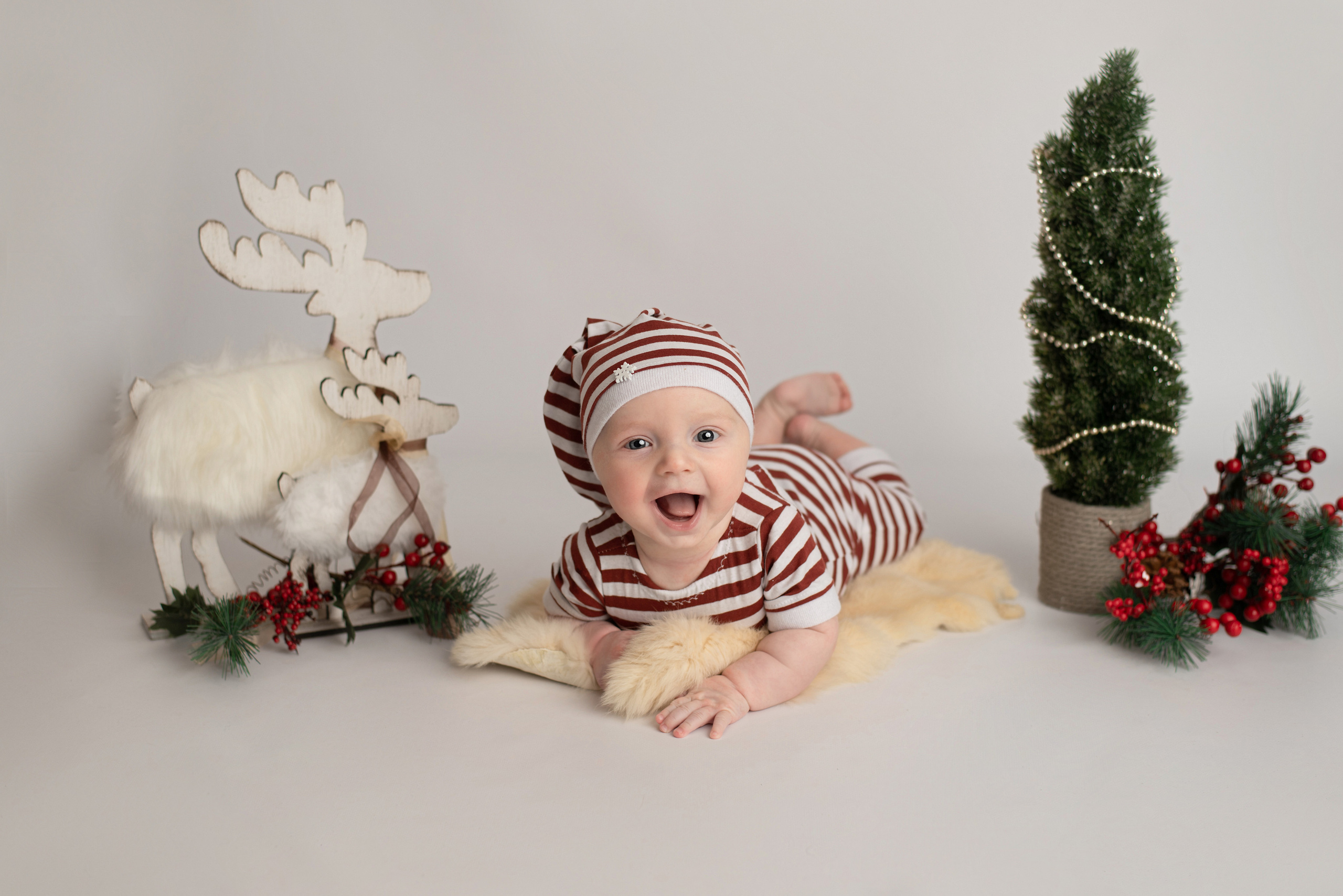 Babies. Photographer of newborns and children up to a year in Montenegro