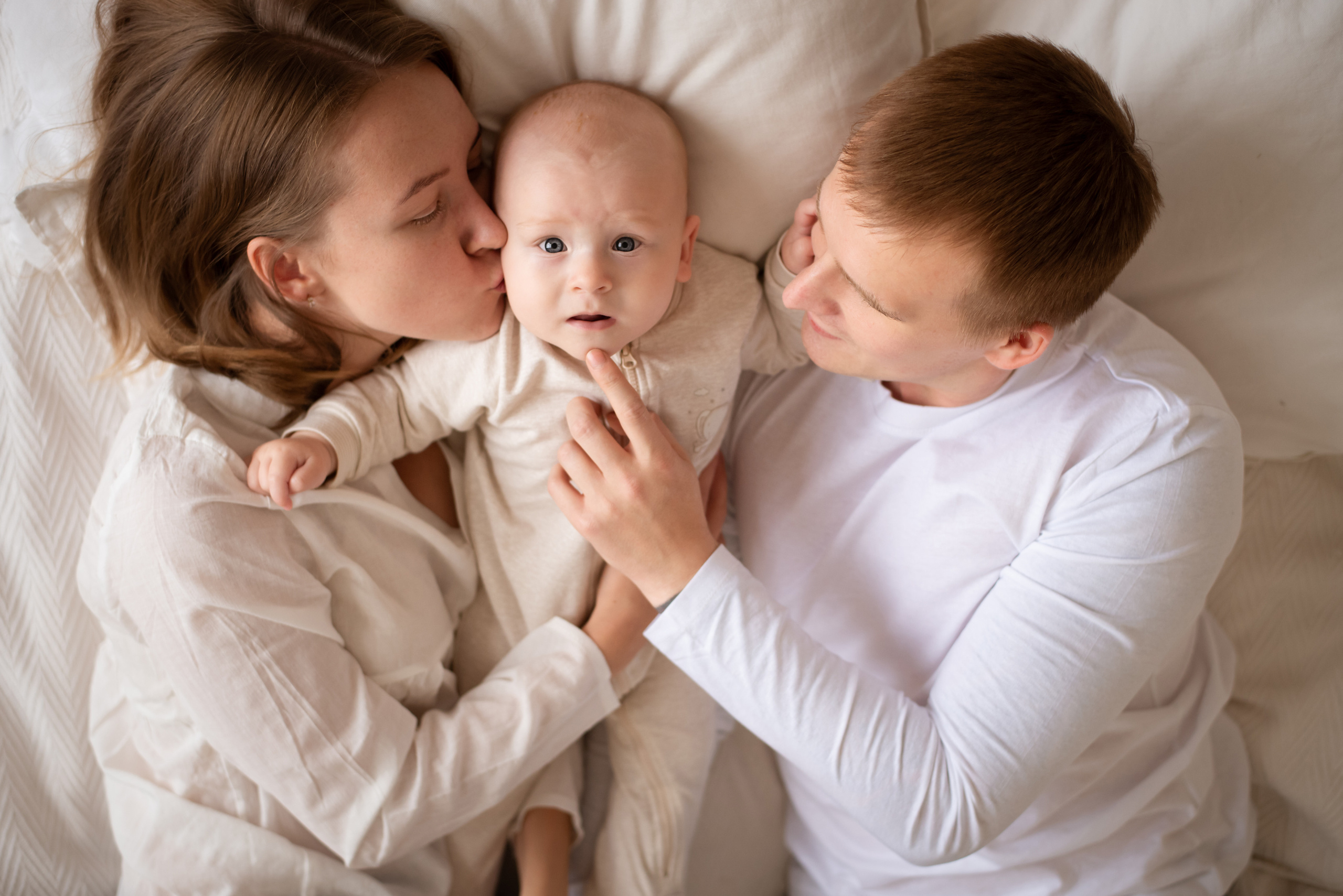 Home photo shoots in Montenegro. Photographer of newborns and children up to a year in Montenegro