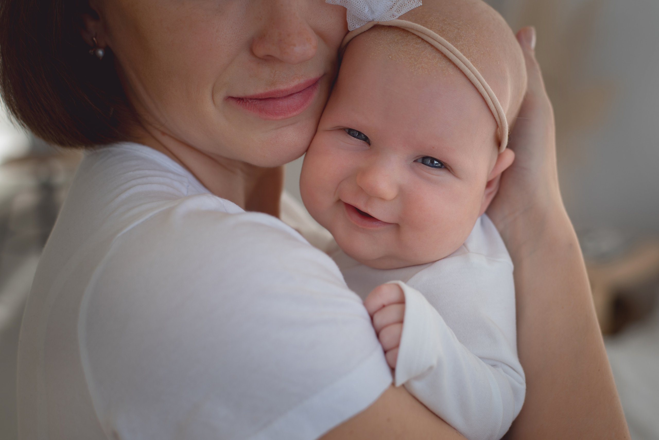 Home photo shoots in Montenegro. Photographer of newborns and children up to a year in Montenegro