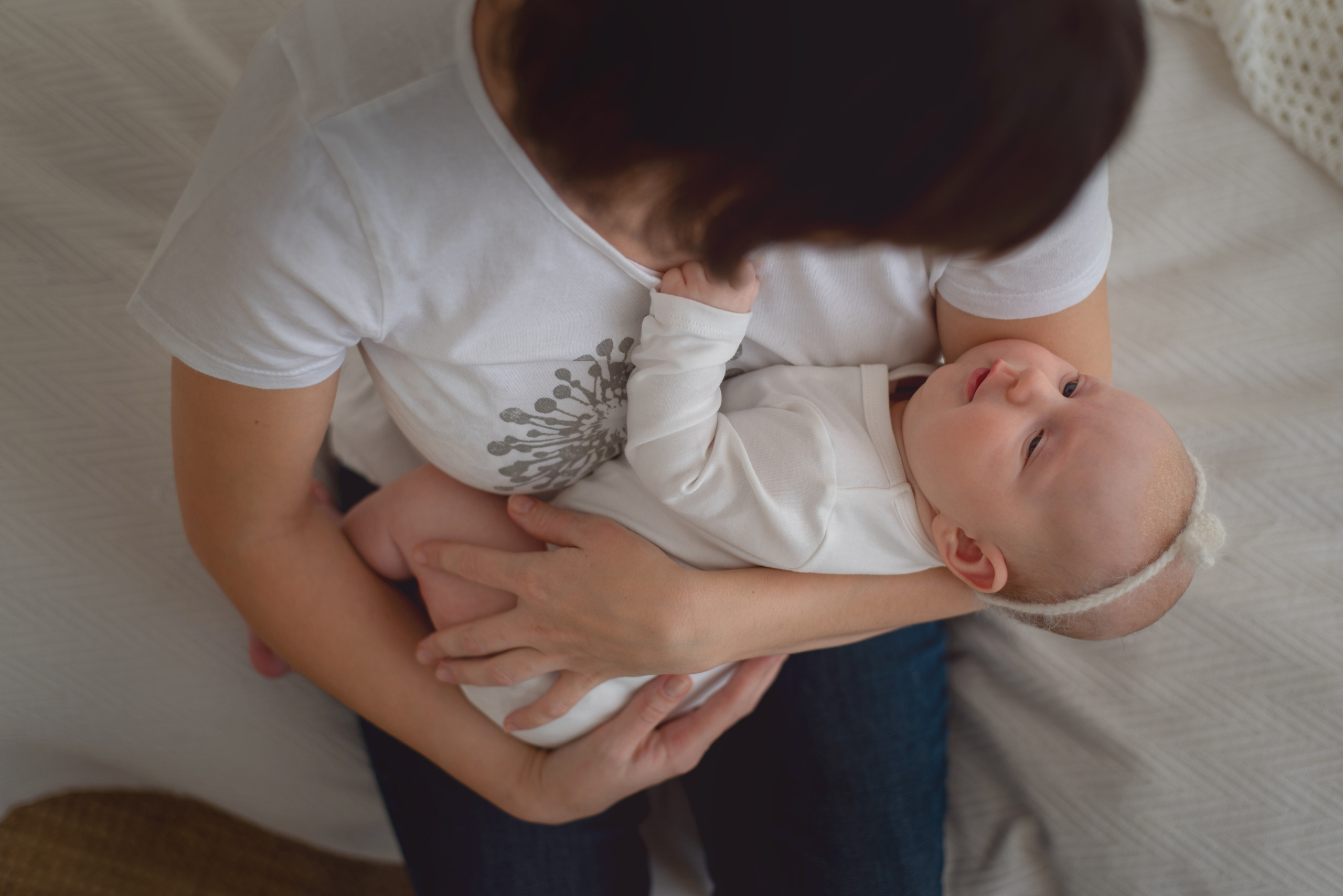 Home photo shoots in Montenegro. Photographer of newborns and children up to a year in Montenegro