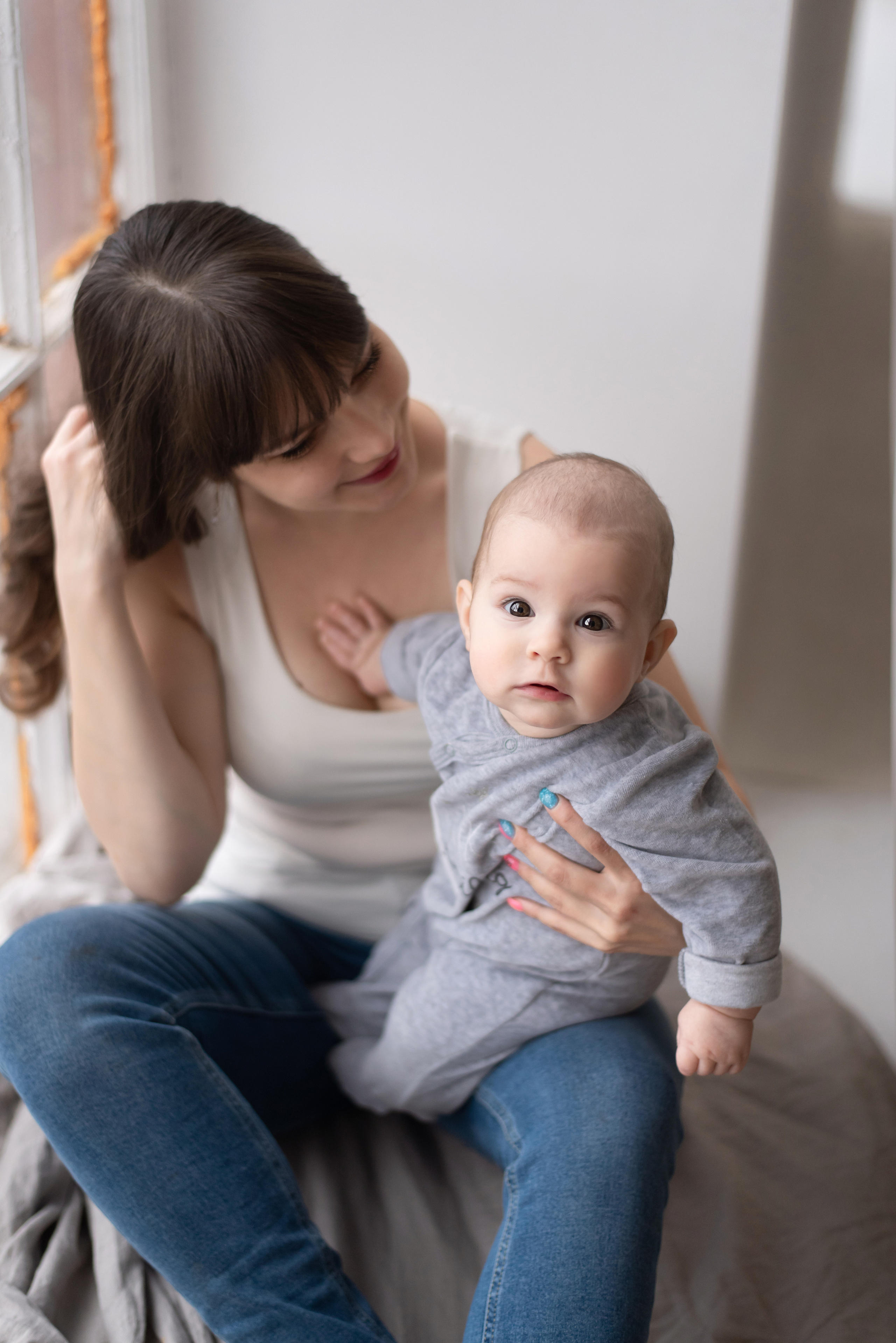 Home photo shoots in Montenegro. Photographer of newborns and children up to a year in Montenegro