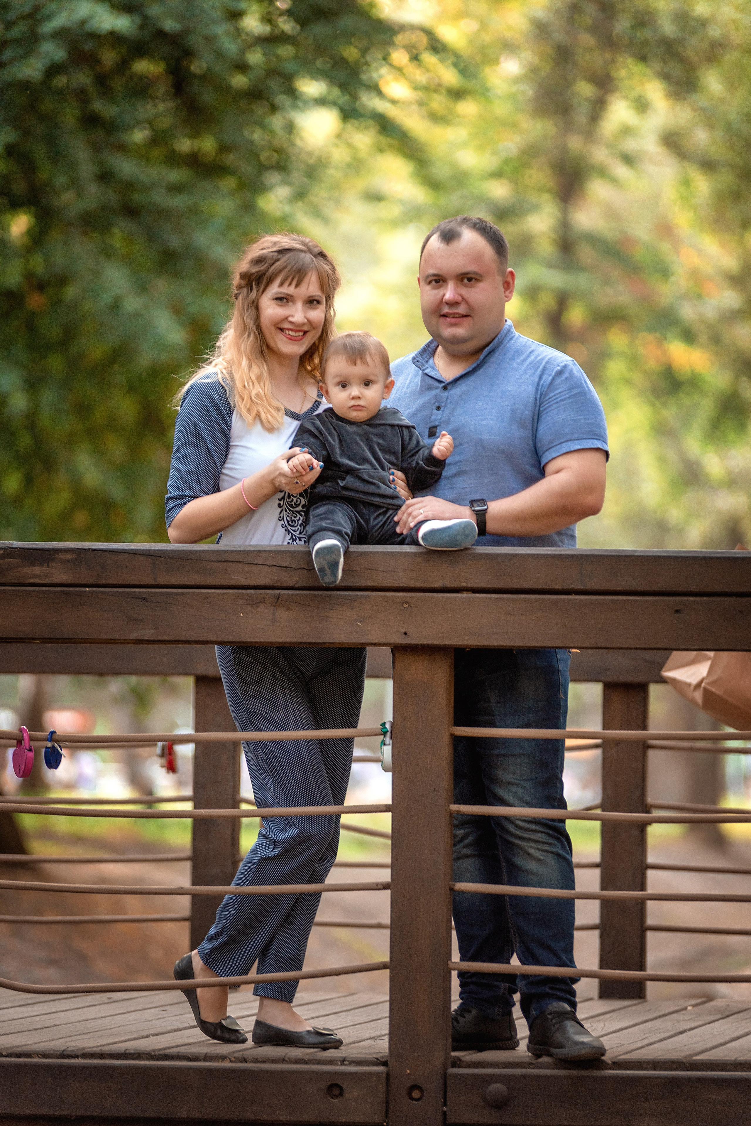 Семейный фотограф в воронеже Семейная фотосессия дети мама папа и ребенок фото на природе
