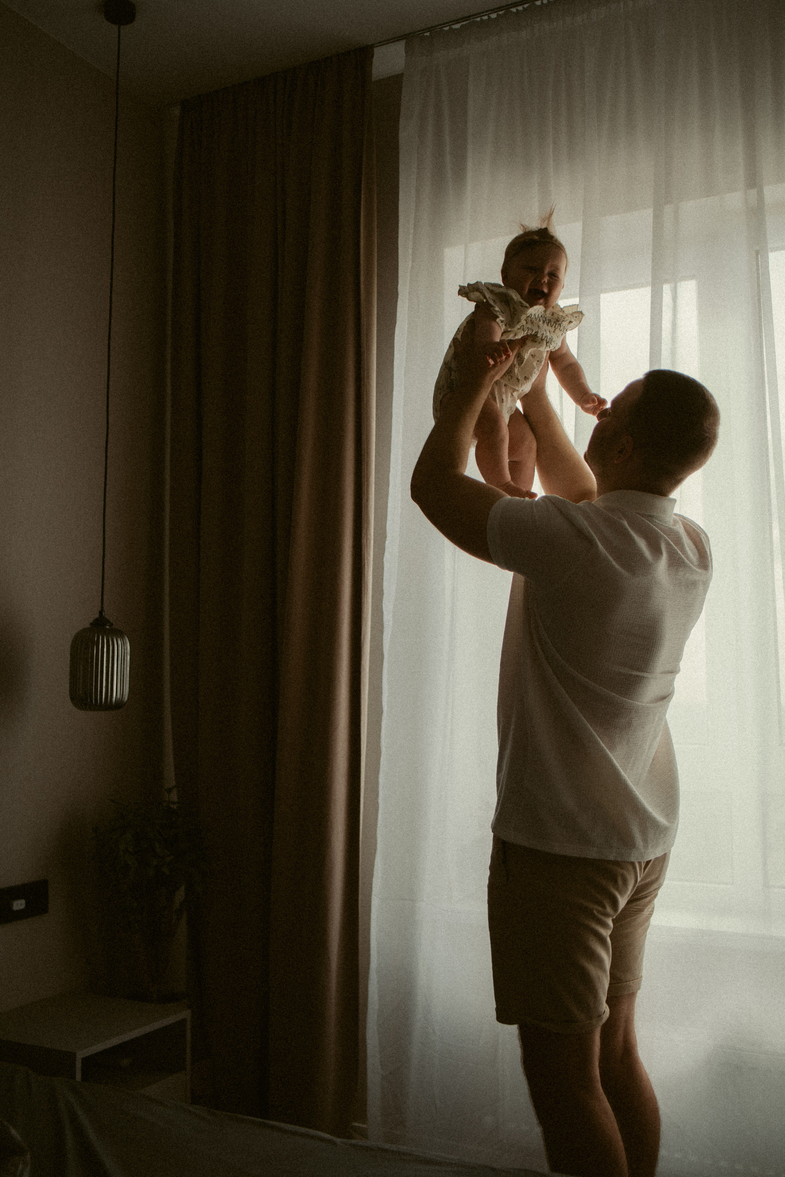 Семейная фотосессия дома. Семейный фотограф в Краснодаре