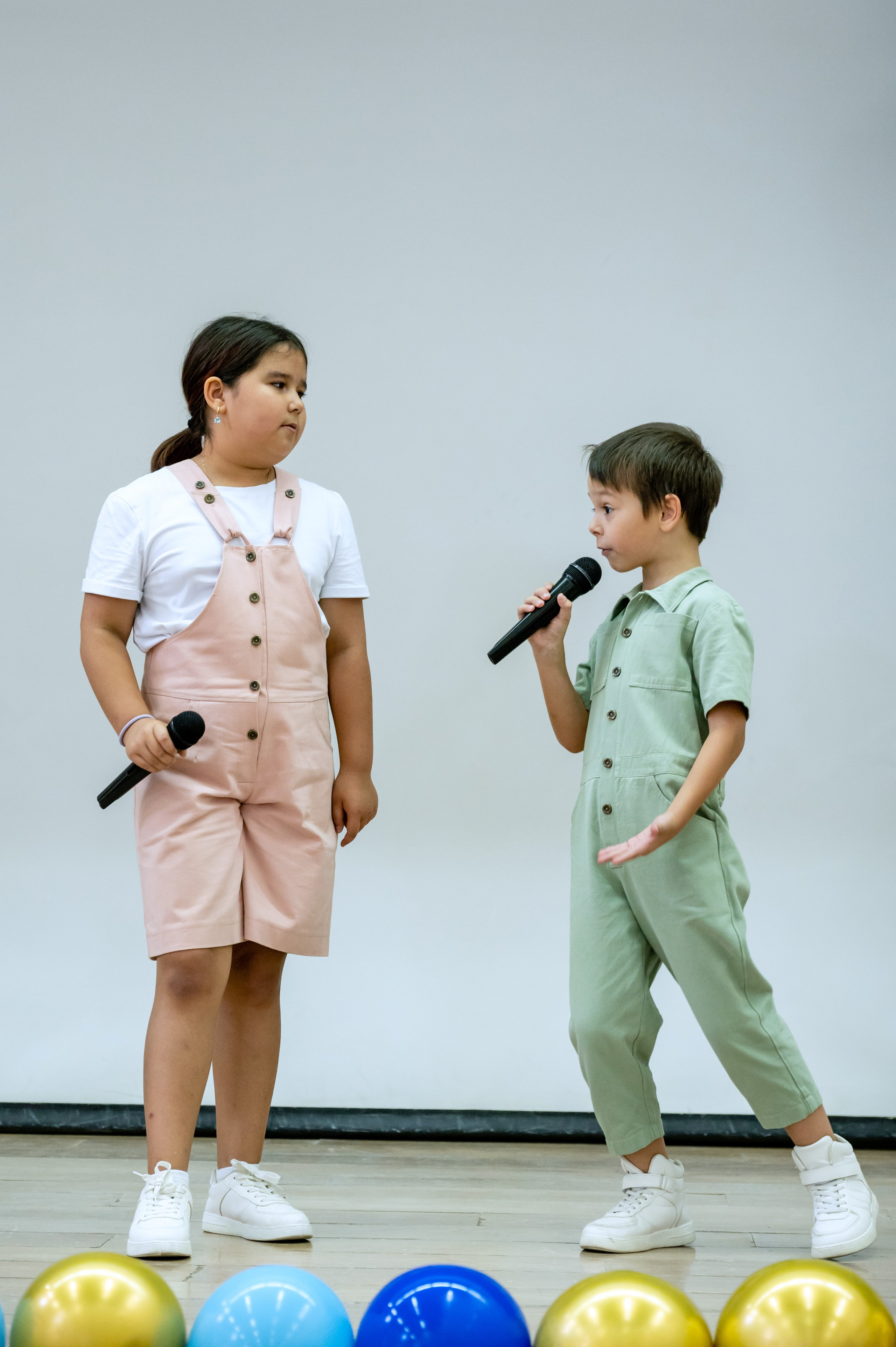 Школа № 98 9 класс вручение аттестатов. Вячеслав Скрипник Фотограф Краснодар